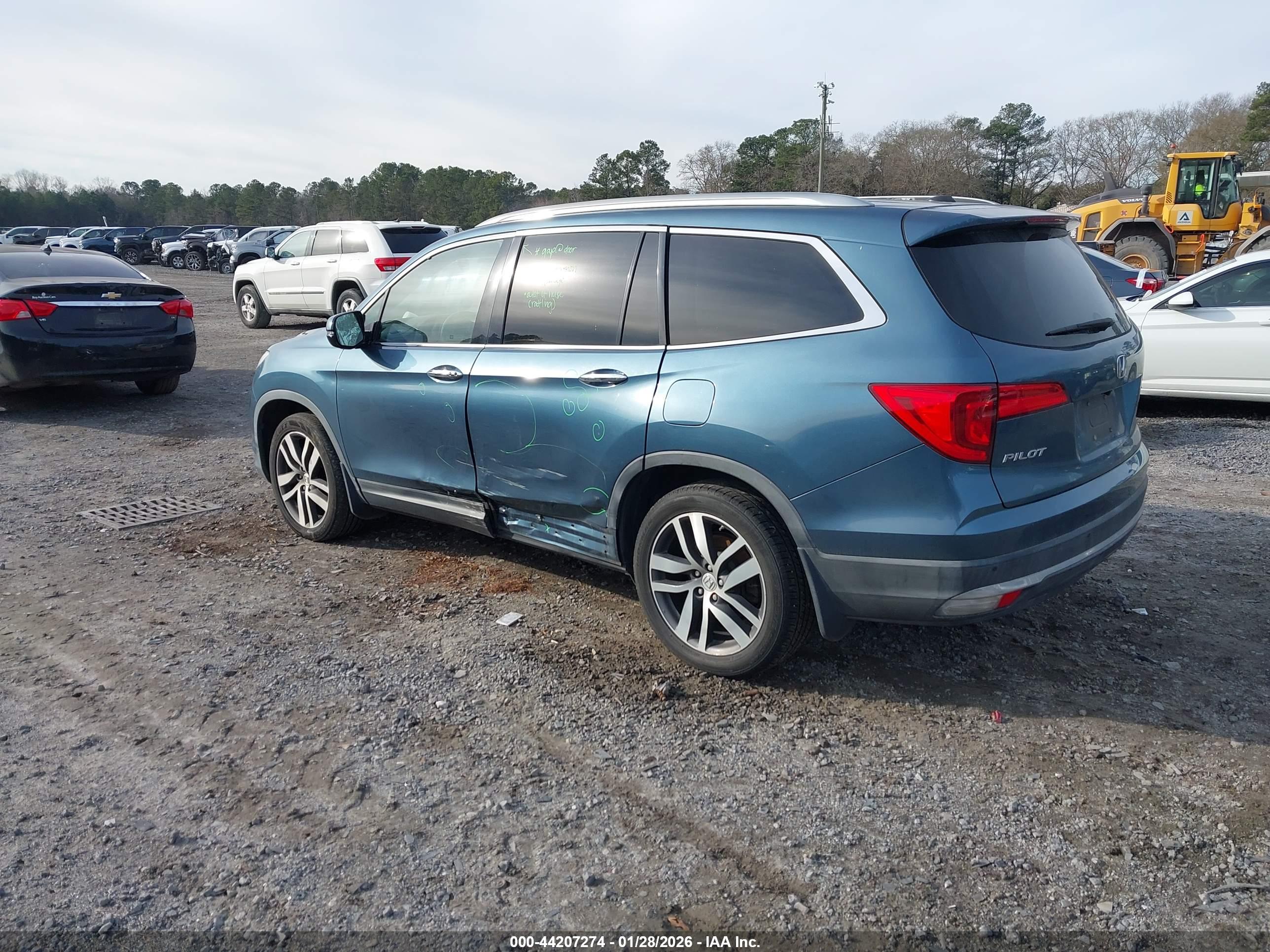 HONDA PILOT image 3