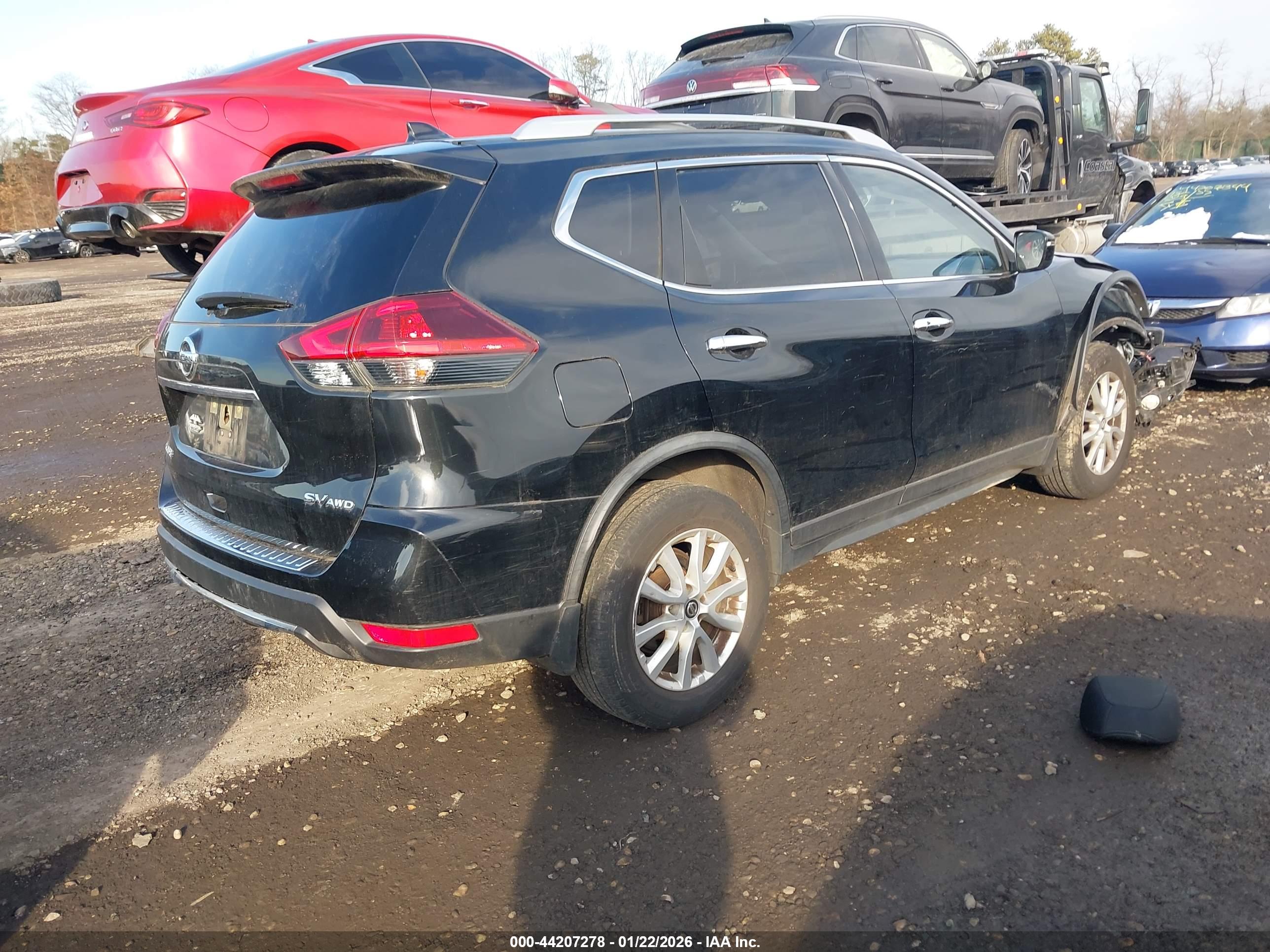 NISSAN ROGUE image 4
