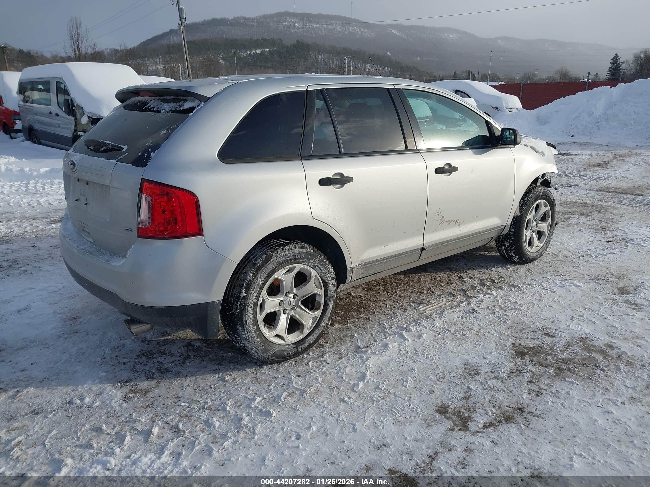 FORD EDGE image 4