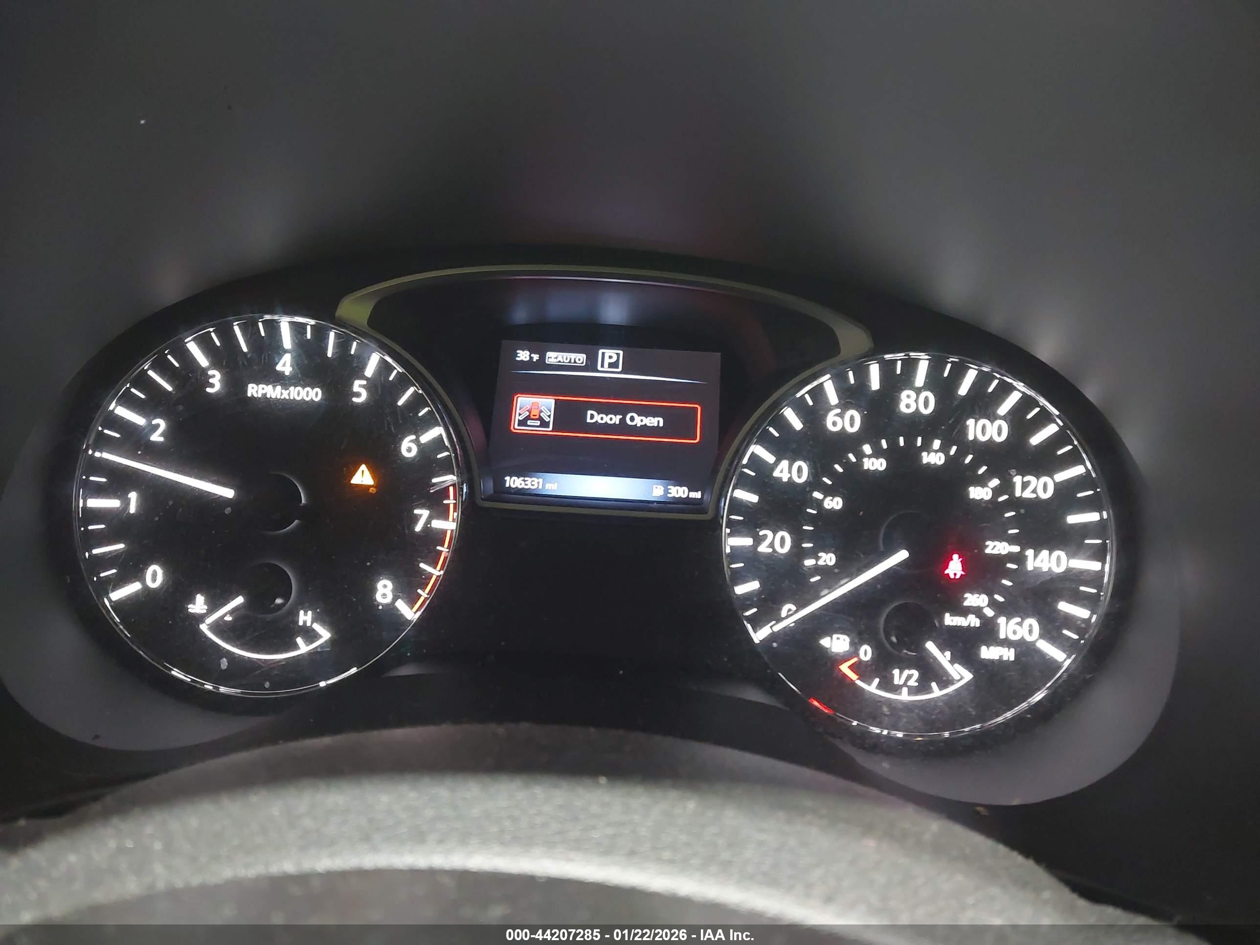 NISSAN PATHFINDER image 7
