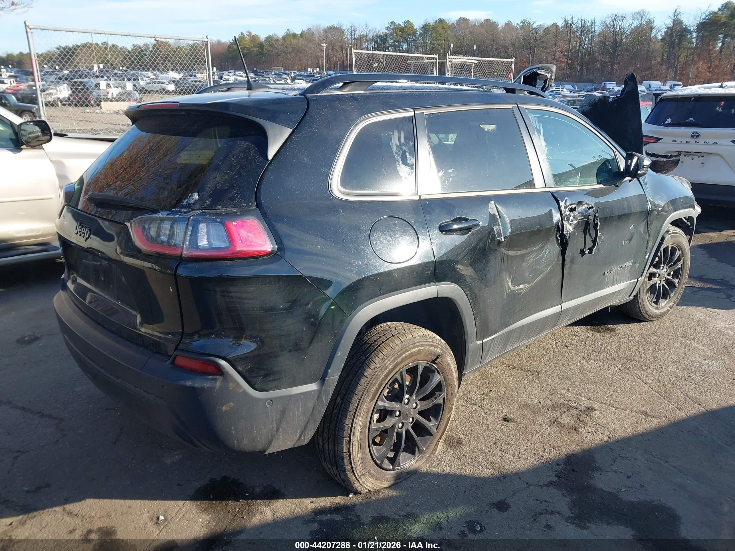 JEEP CHEROKEE image 4