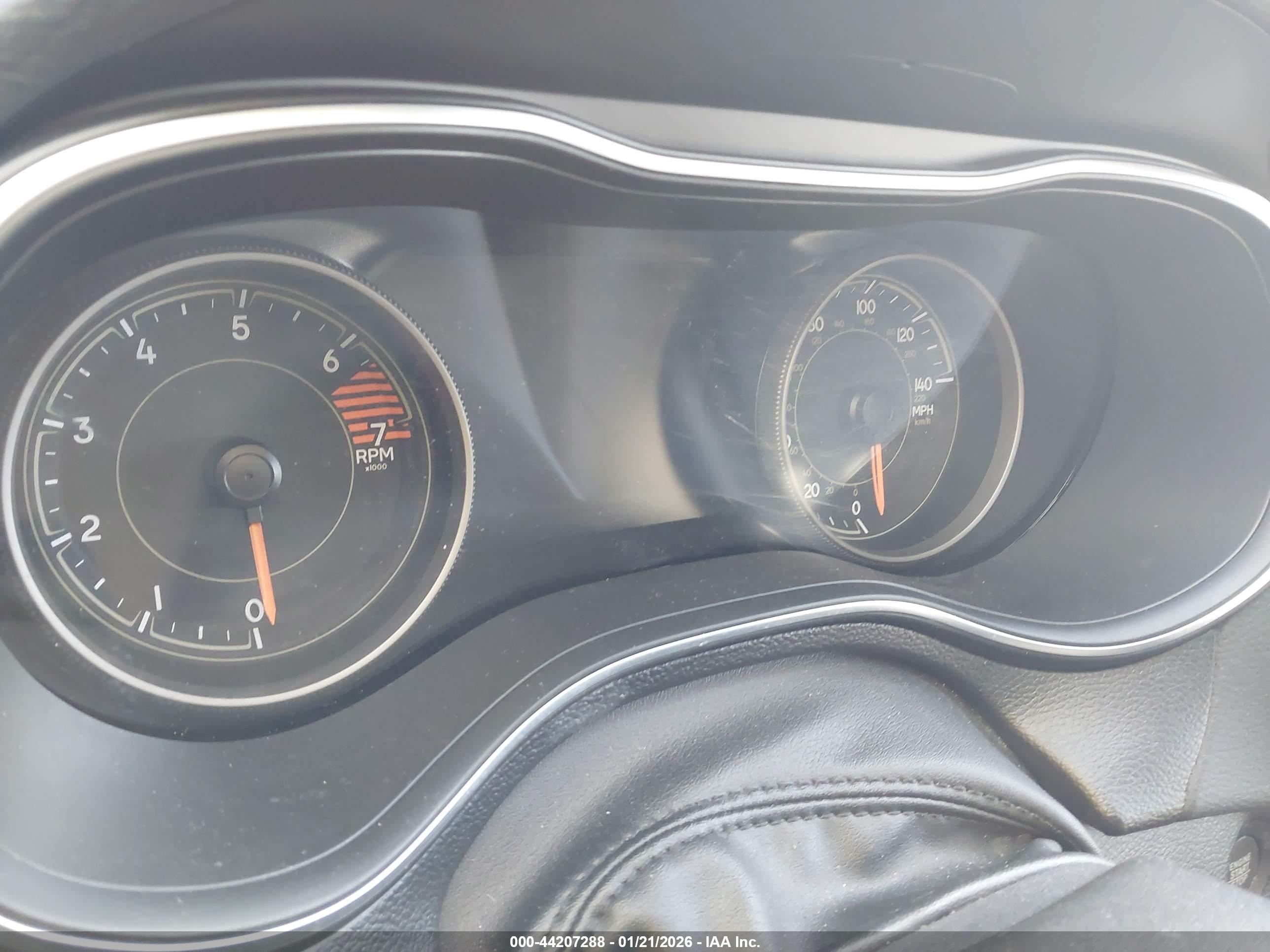JEEP CHEROKEE image 7