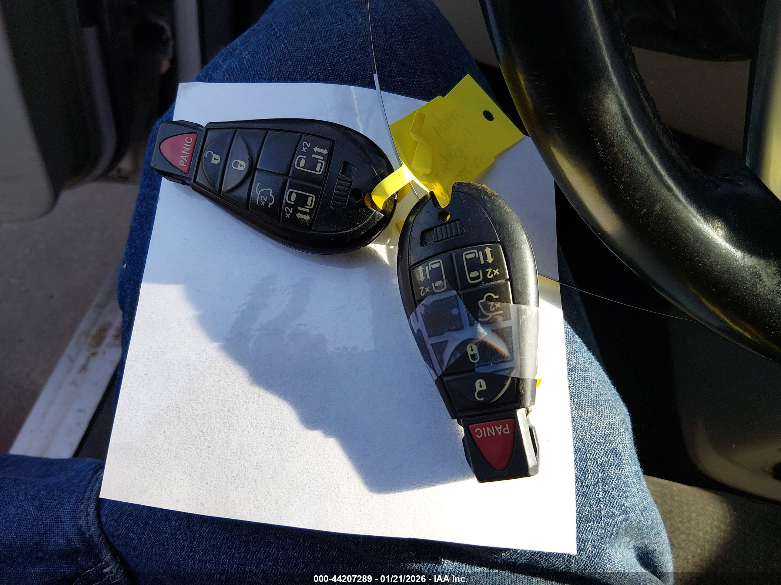 CHRYSLER TOWN image 11