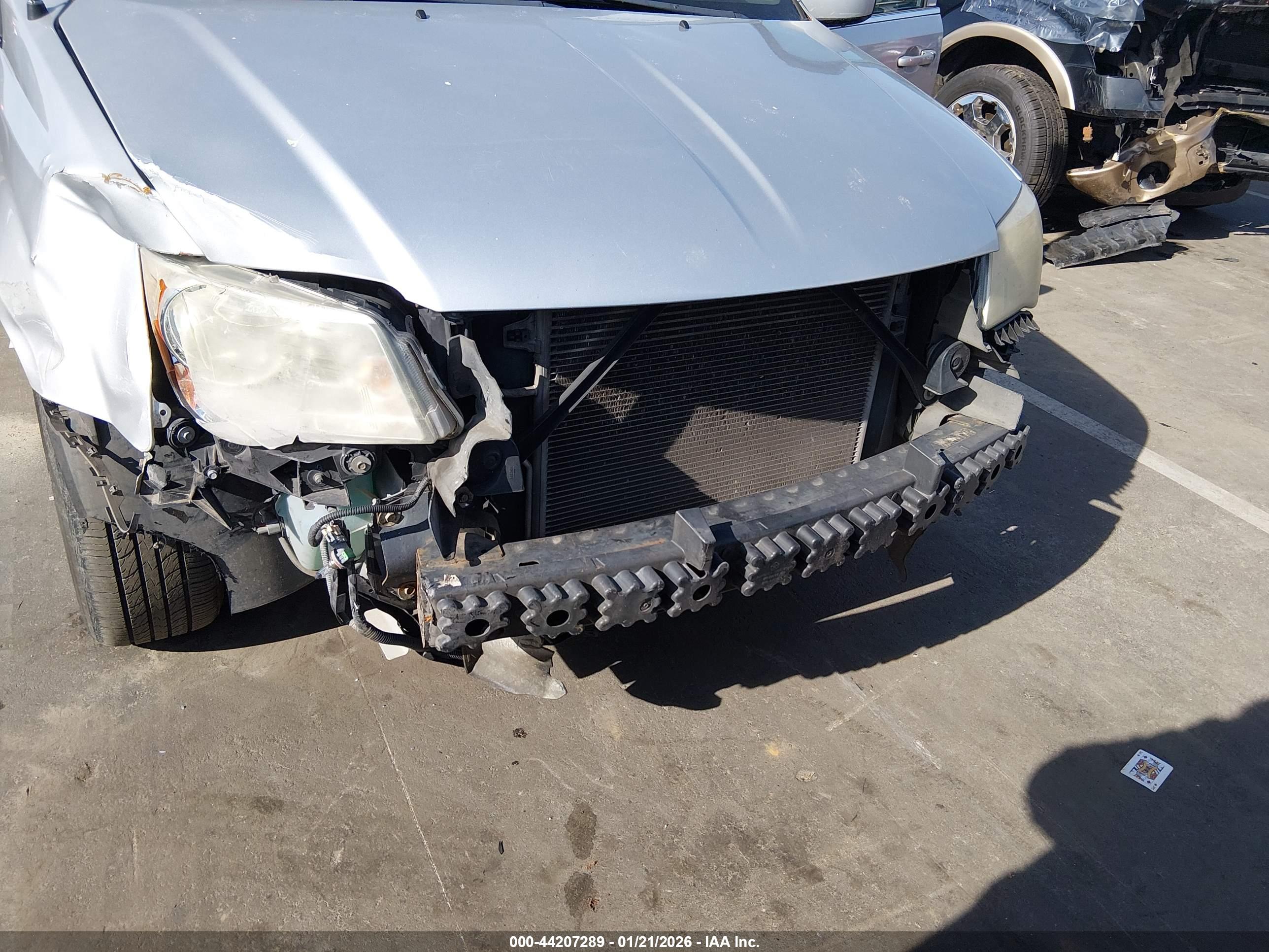 CHRYSLER TOWN image 6