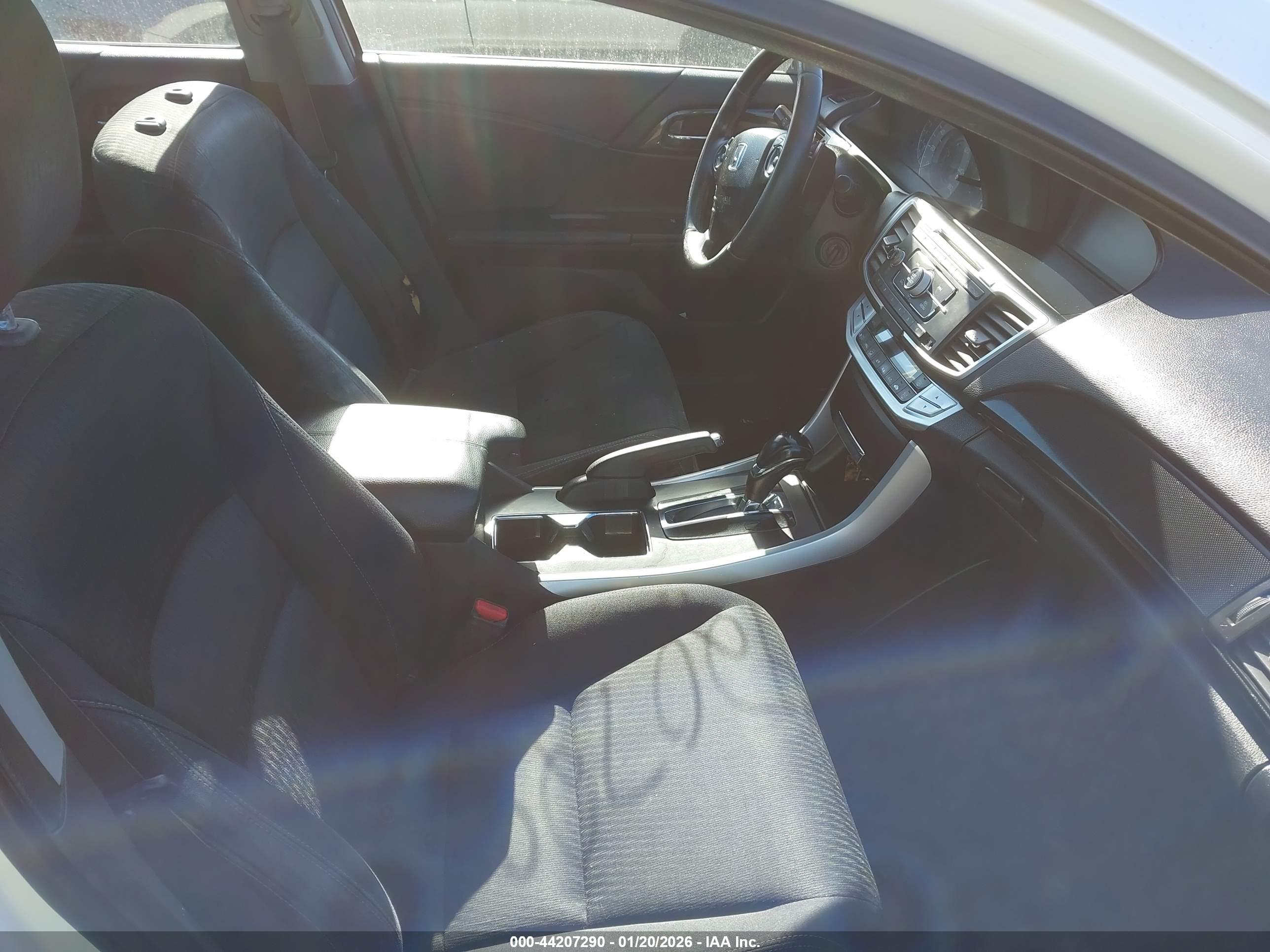 HONDA ACCORD image 5