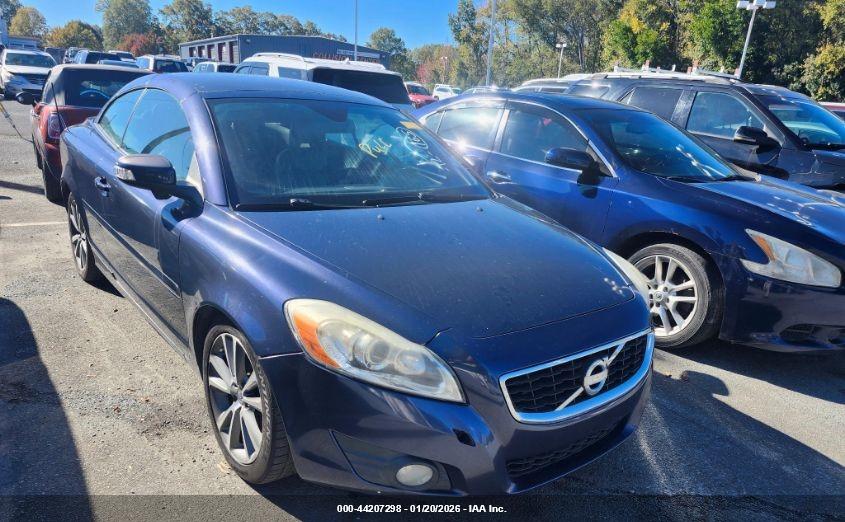 VOLVO C70 image 11