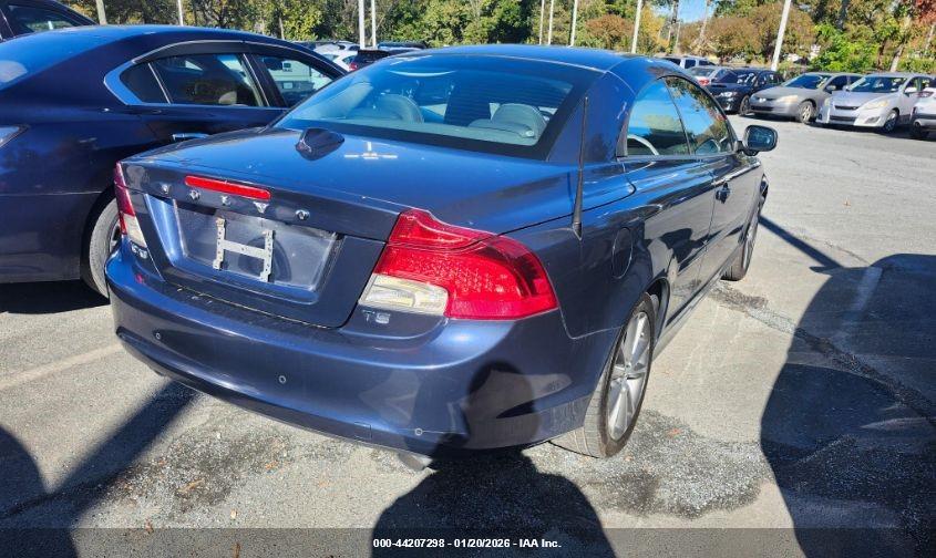 VOLVO C70 image 4