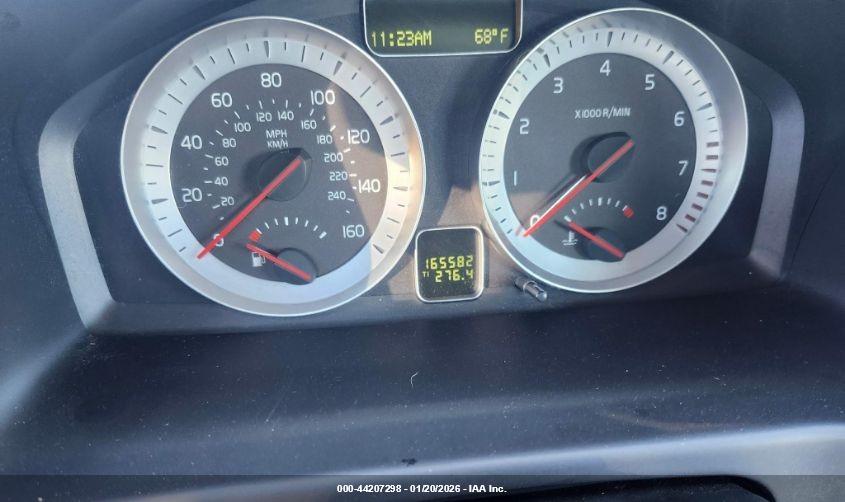 VOLVO C70 image 7