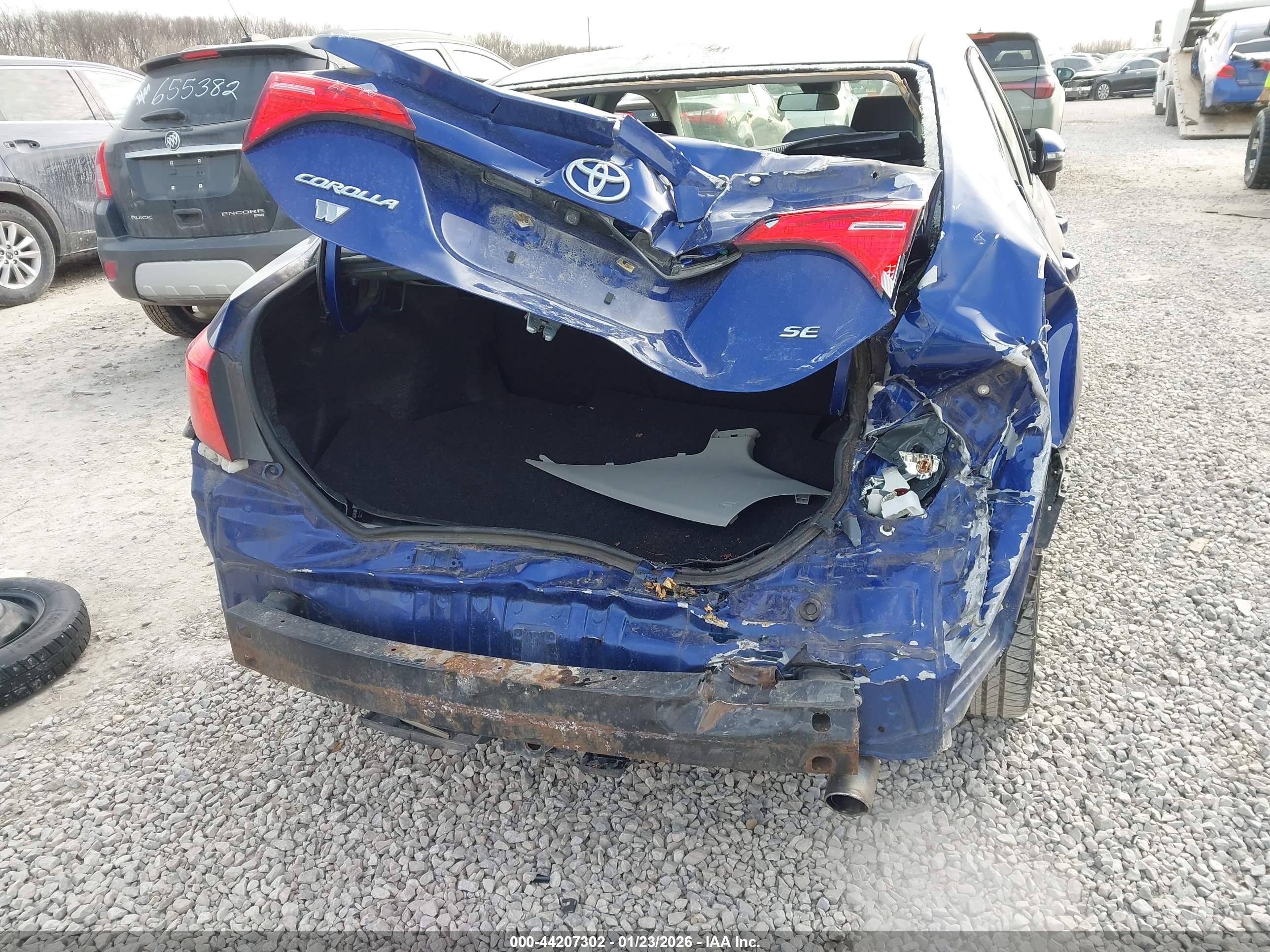TOYOTA COROLLA image 6