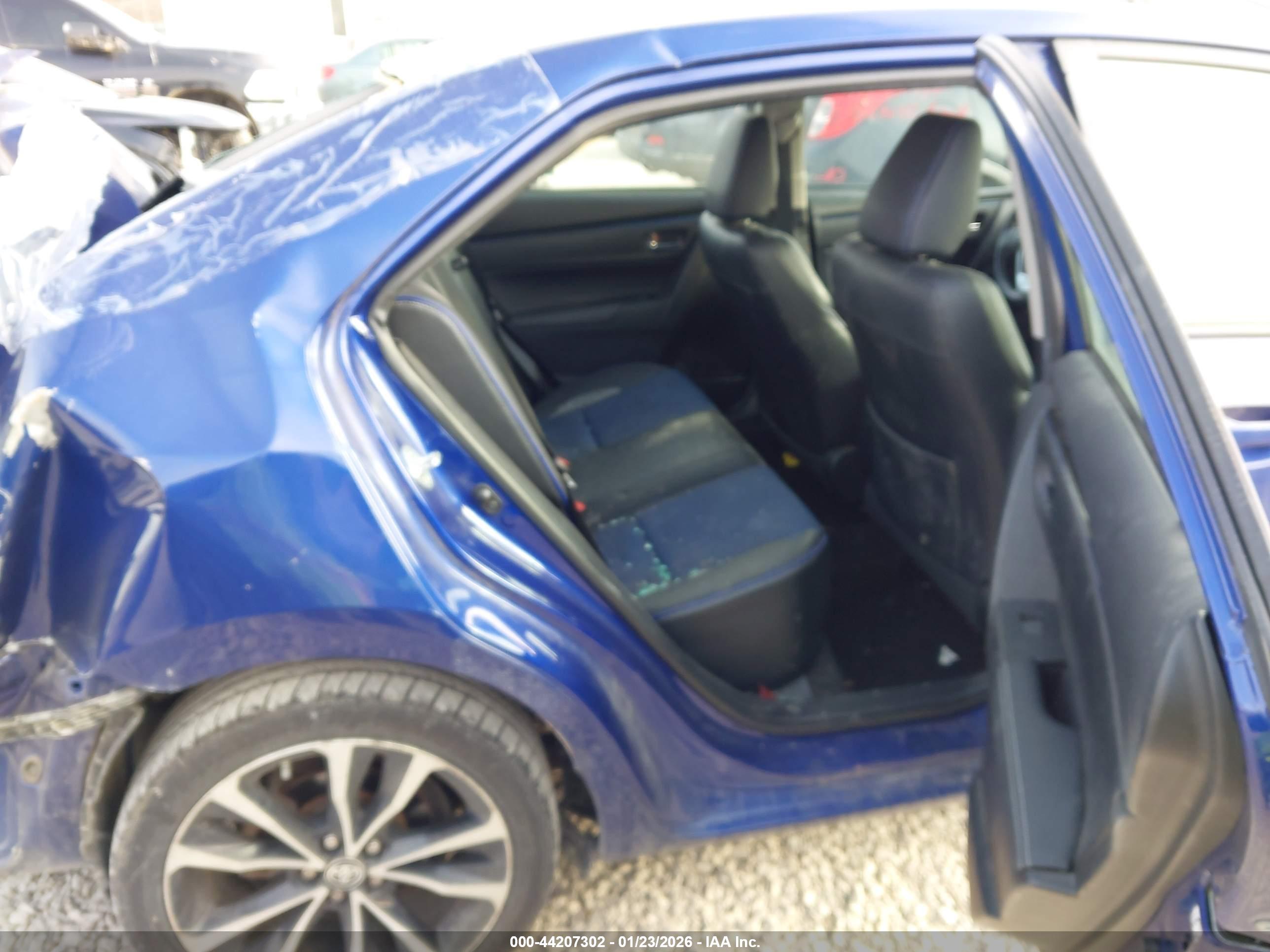 TOYOTA COROLLA image 8