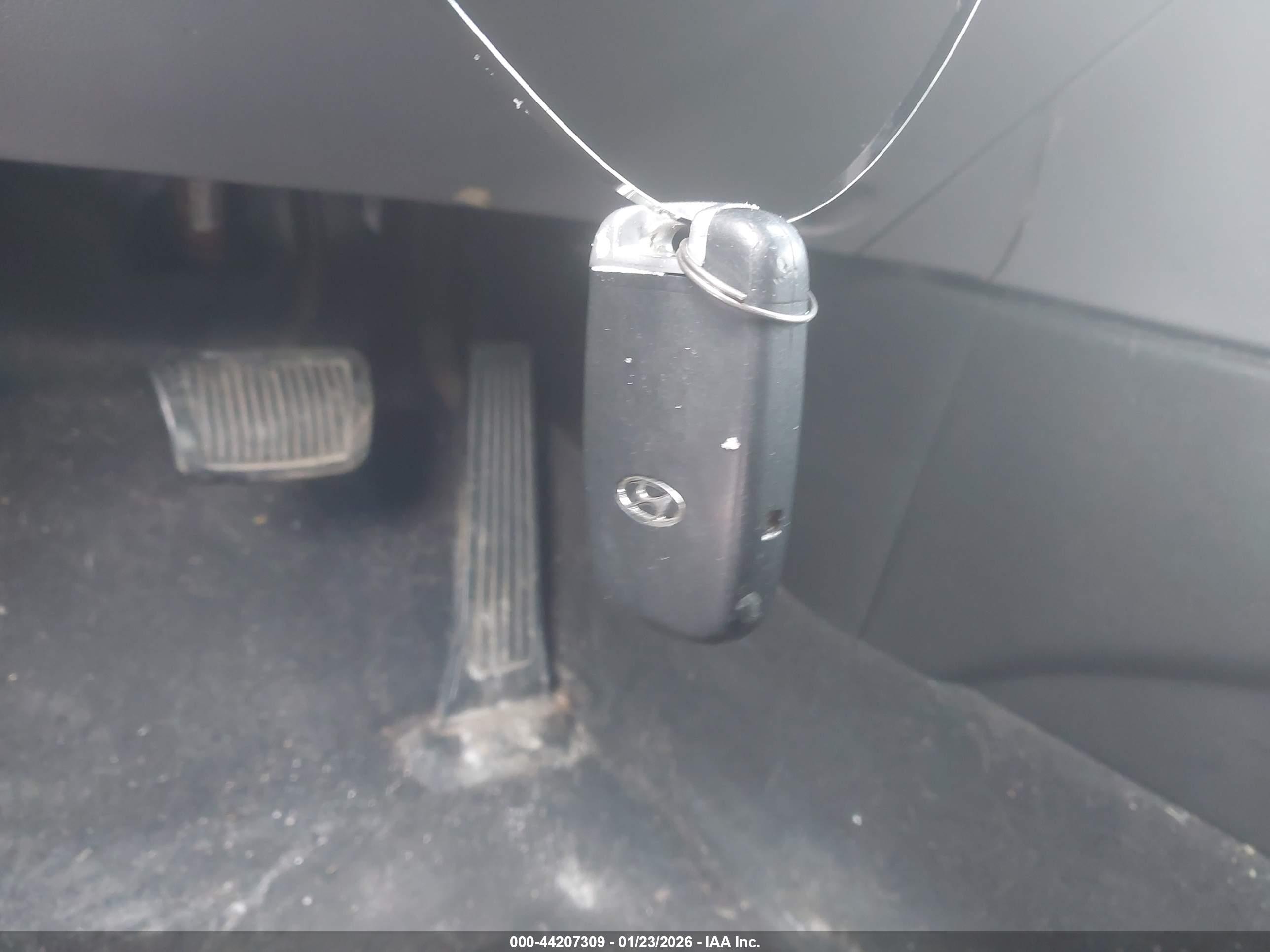 HYUNDAI SONATA image 11
