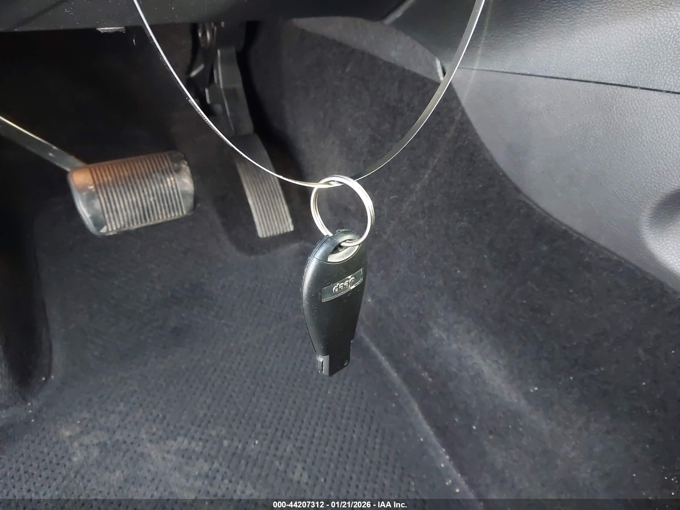 JEEP GRAND image 11