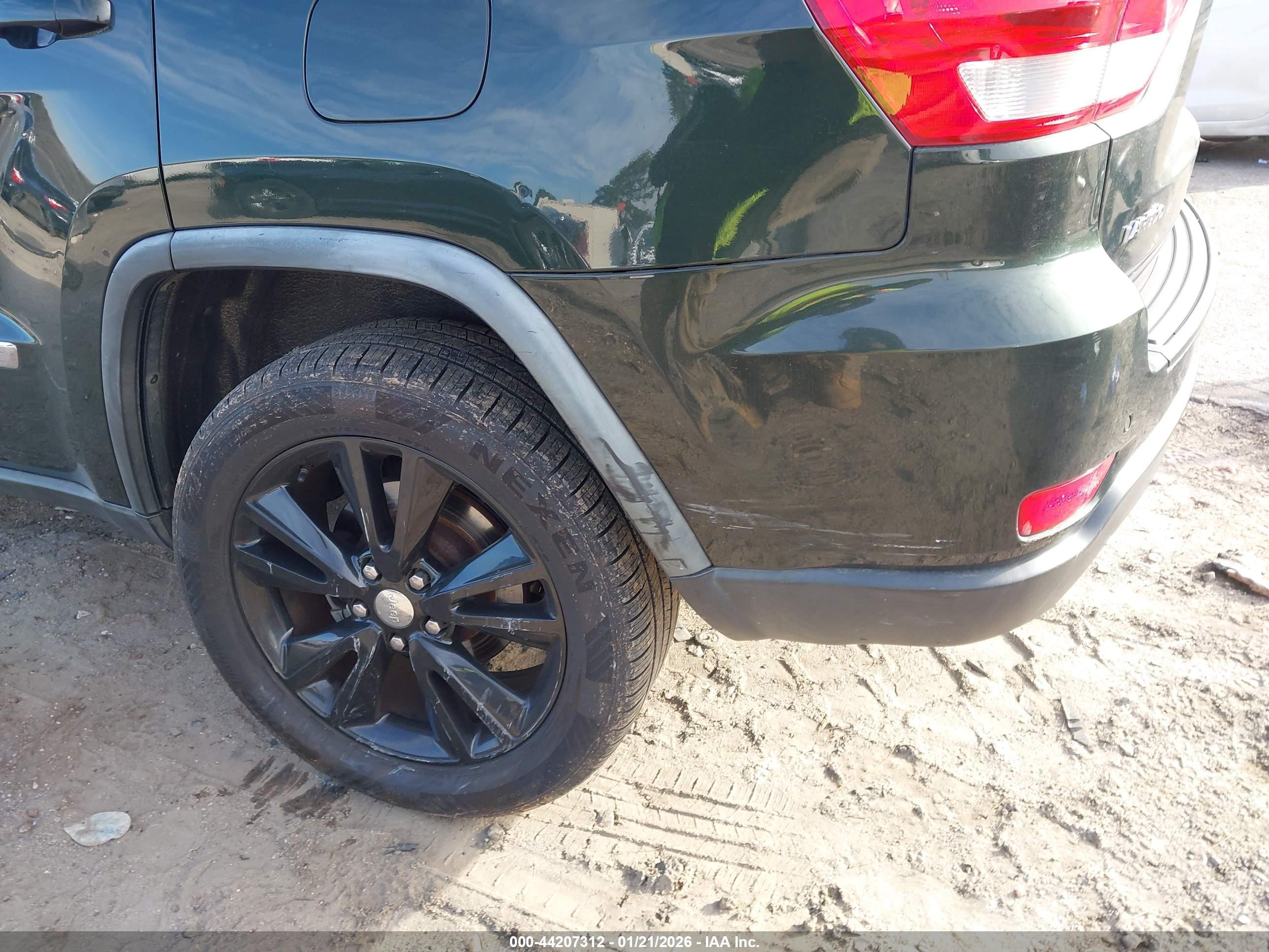 JEEP GRAND image 6