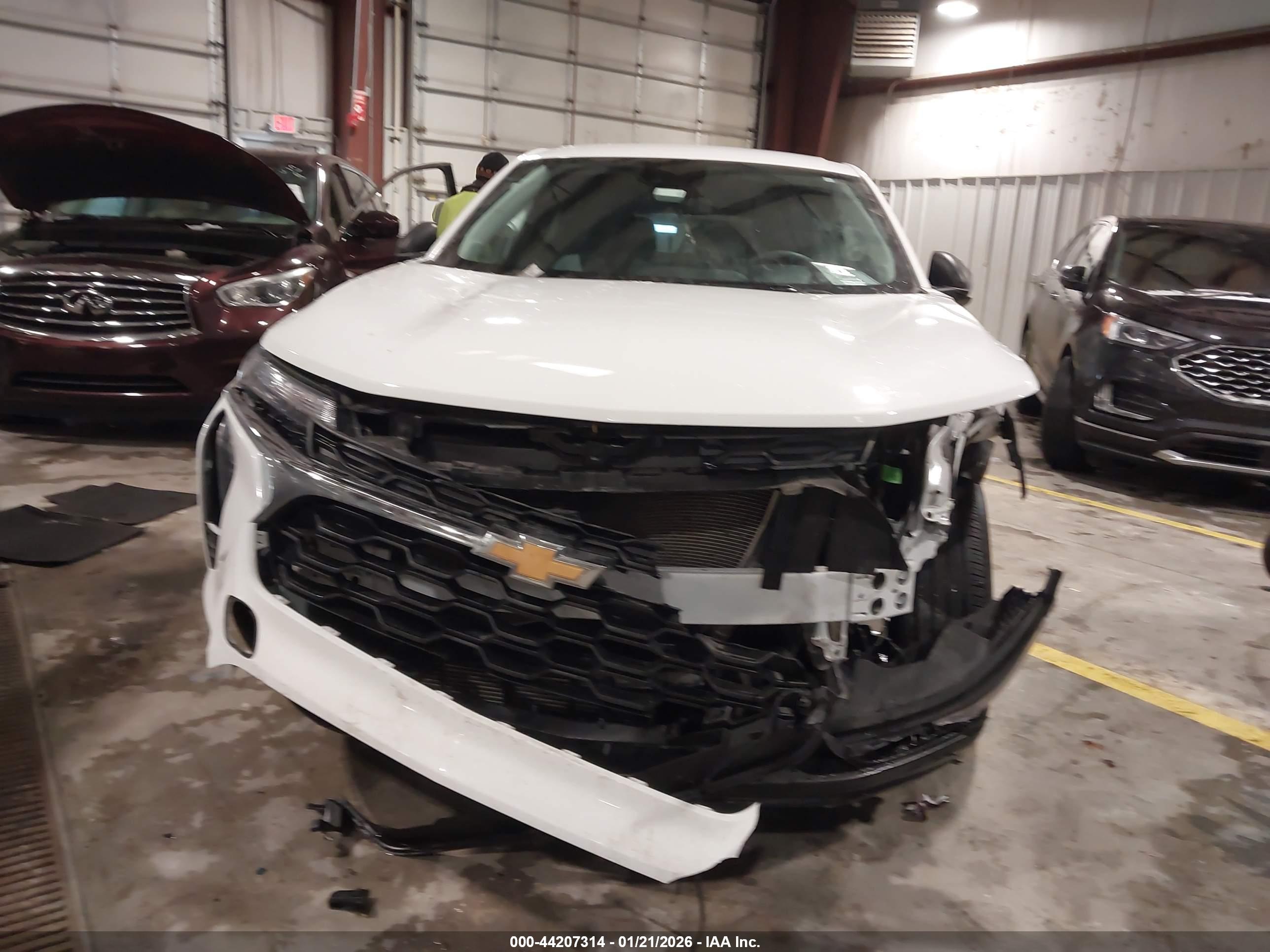 CHEVROLET TRAX image 6