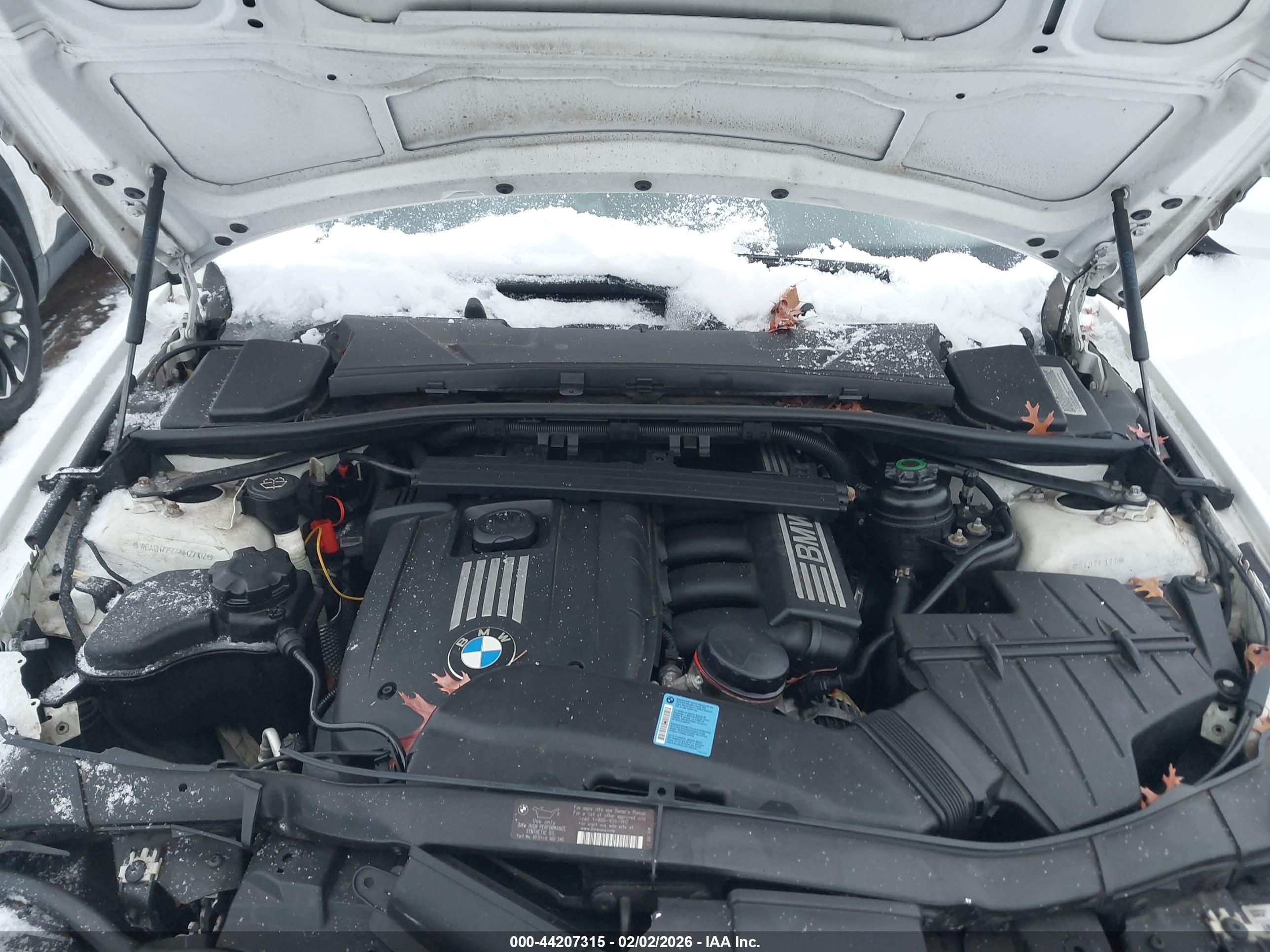 BMW 328I image 10