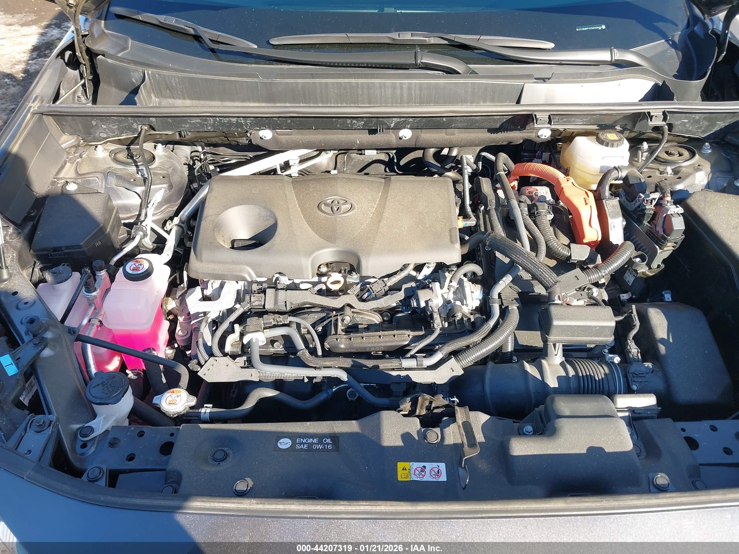 TOYOTA RAV4 image 10