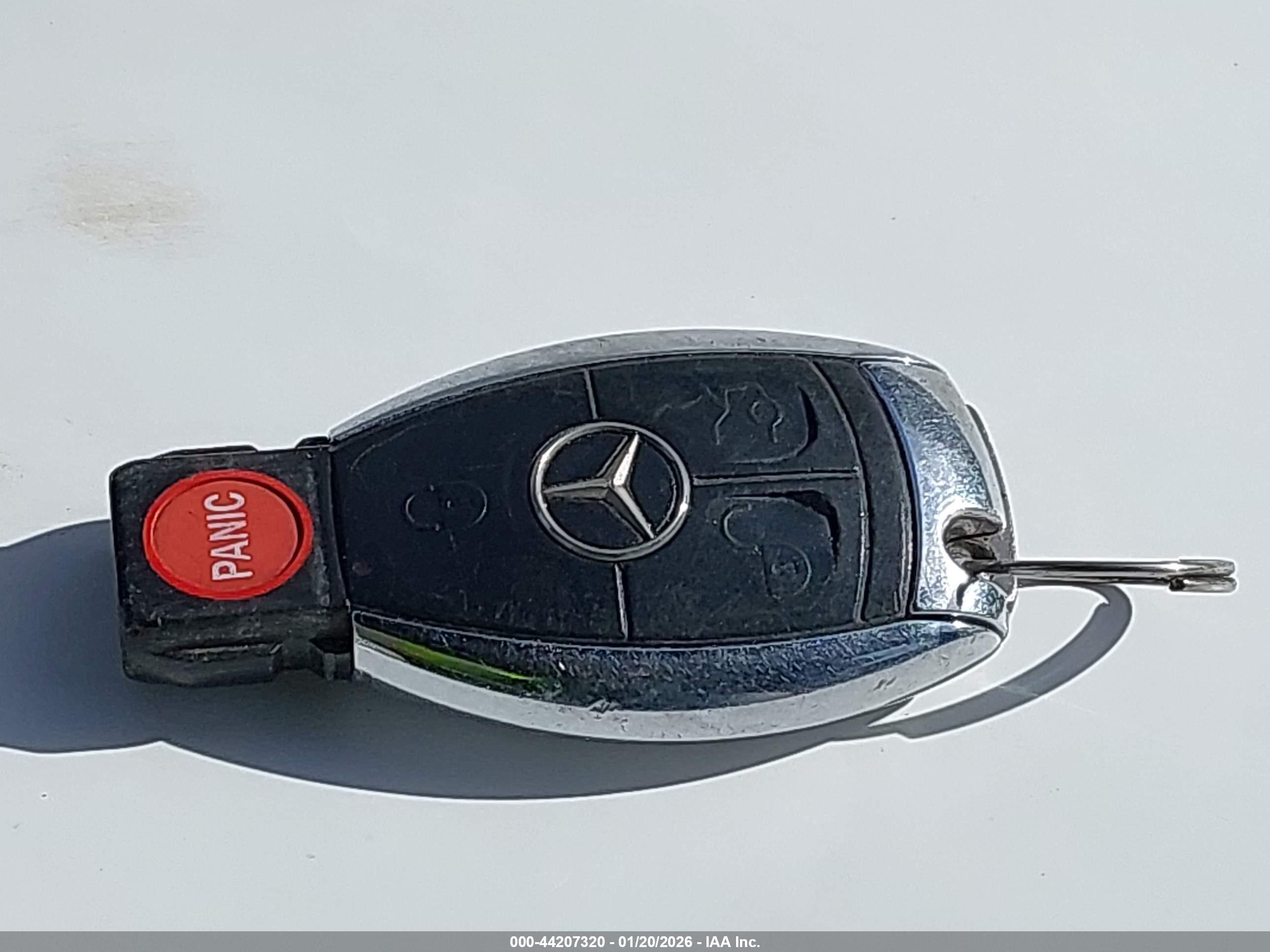 MERCEDES-BENZ C image 11