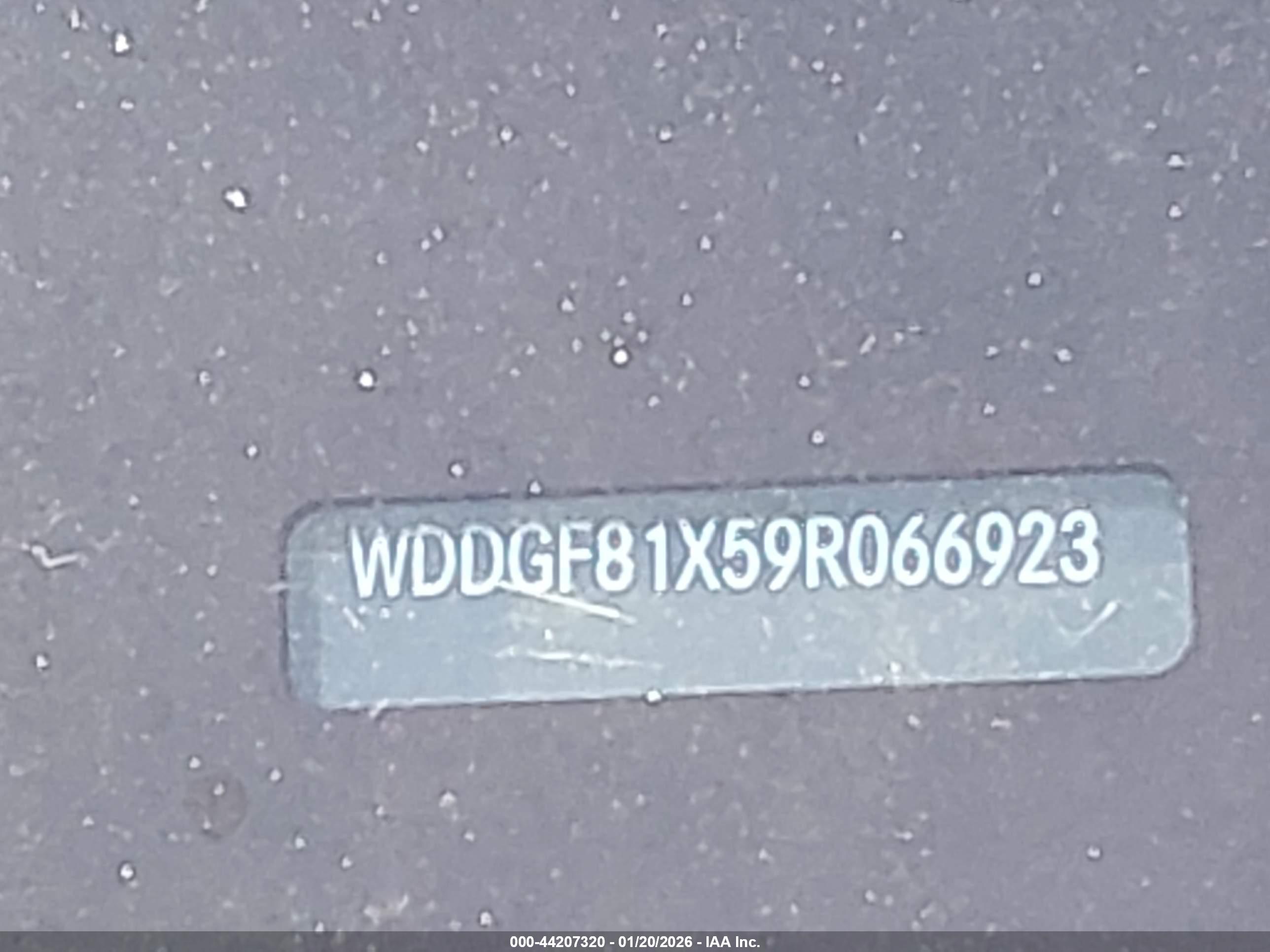 MERCEDES-BENZ C image 9