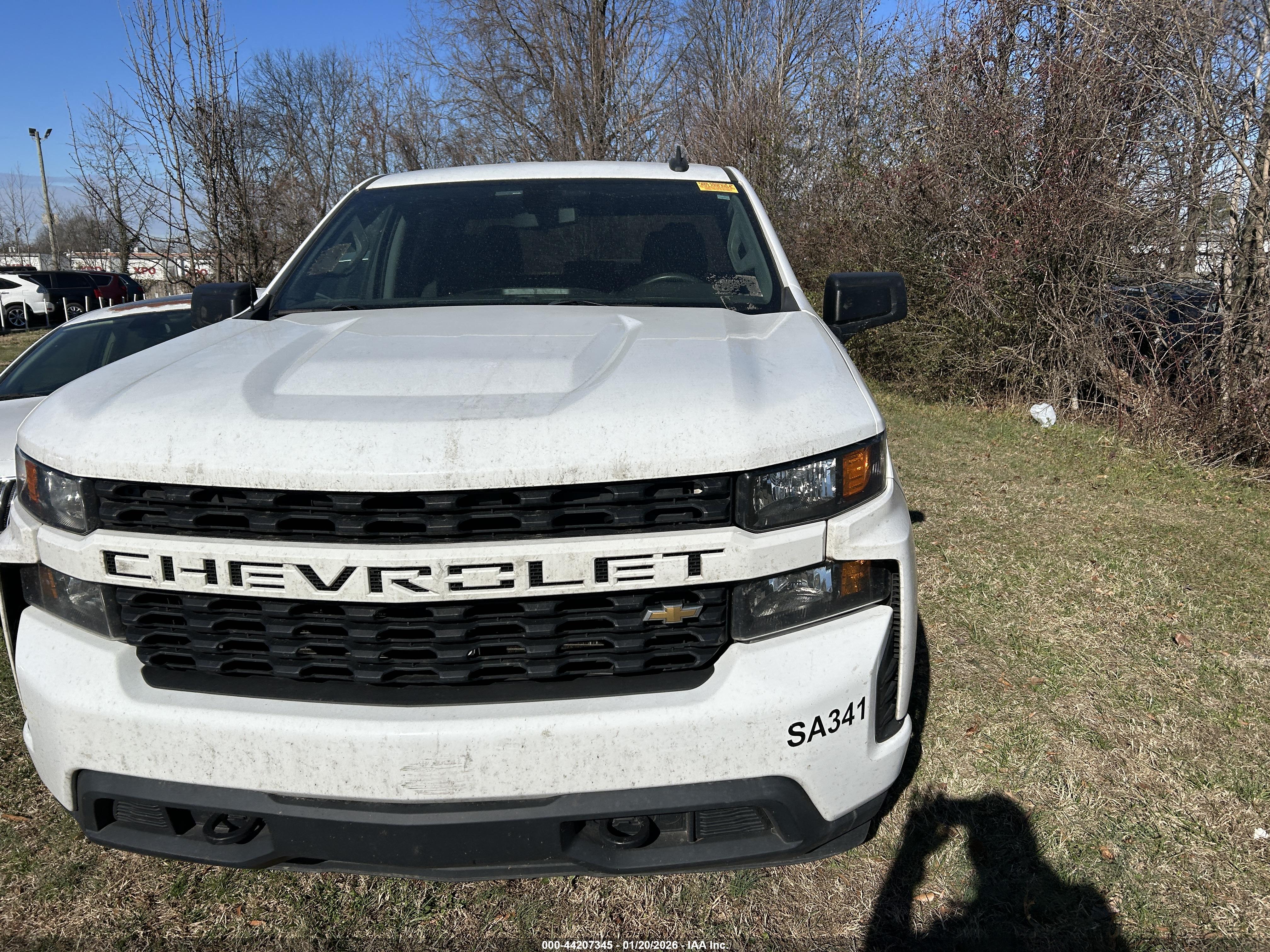 CHEVROLET SILVERADO image 6