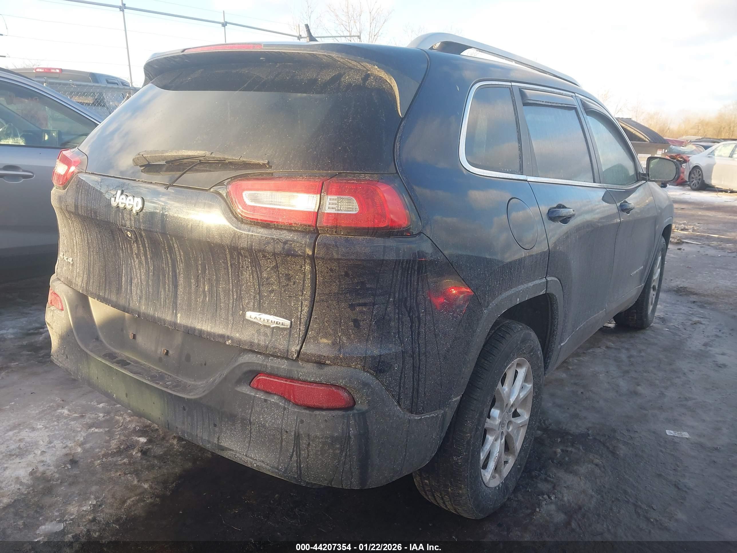 JEEP CHEROKEE image 4