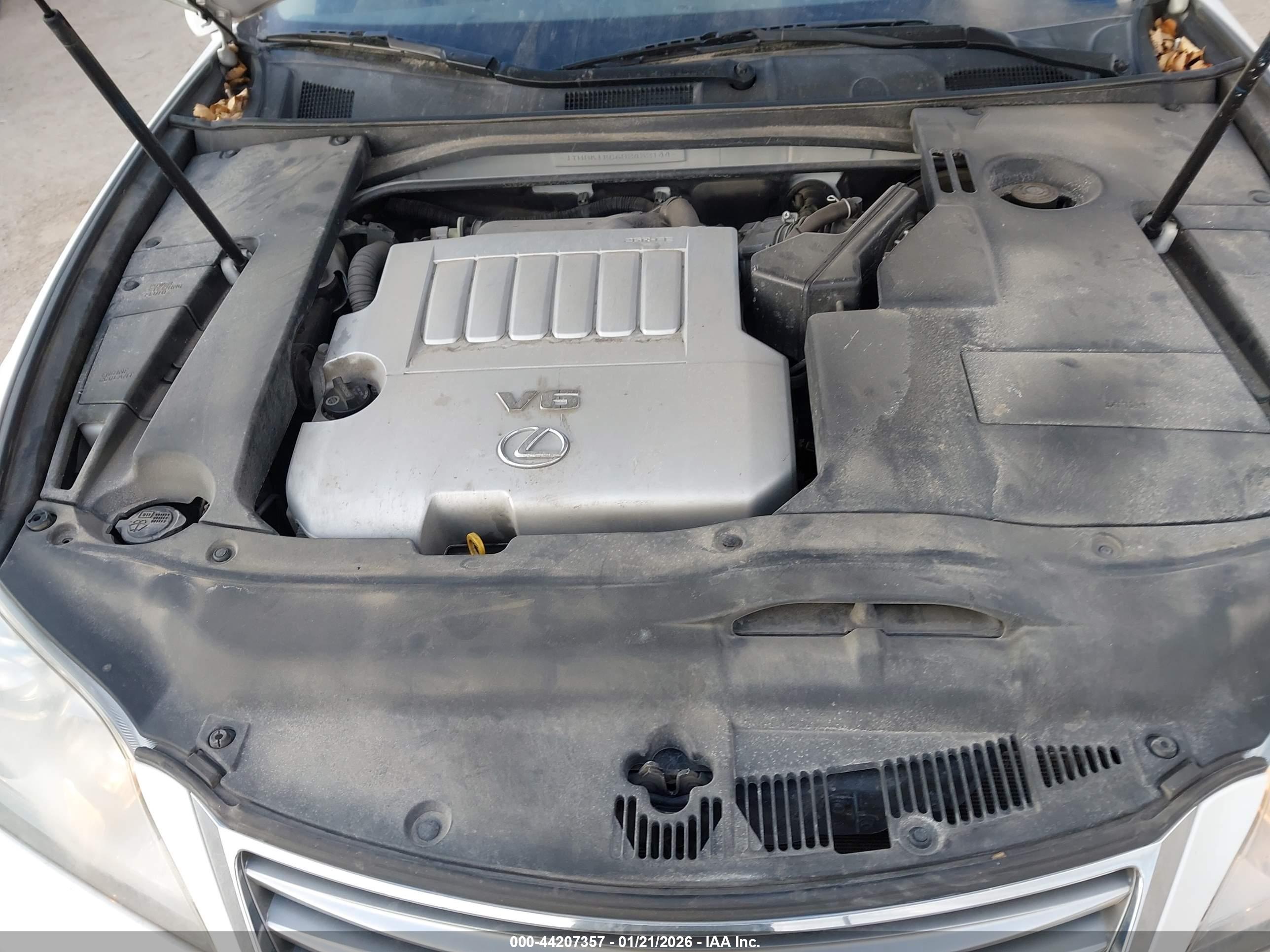 LEXUS ES image 10