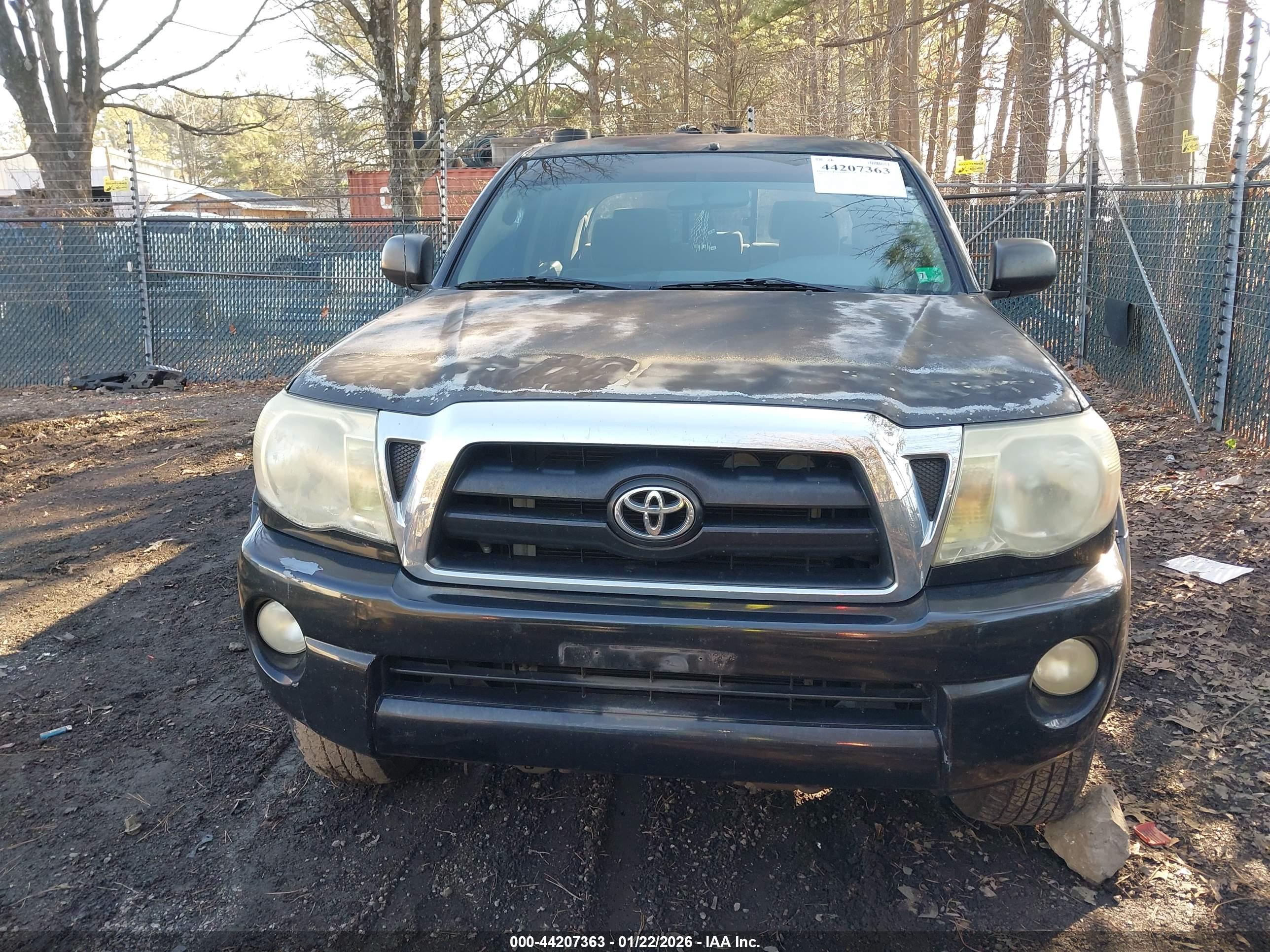 TOYOTA TACOMA image 6