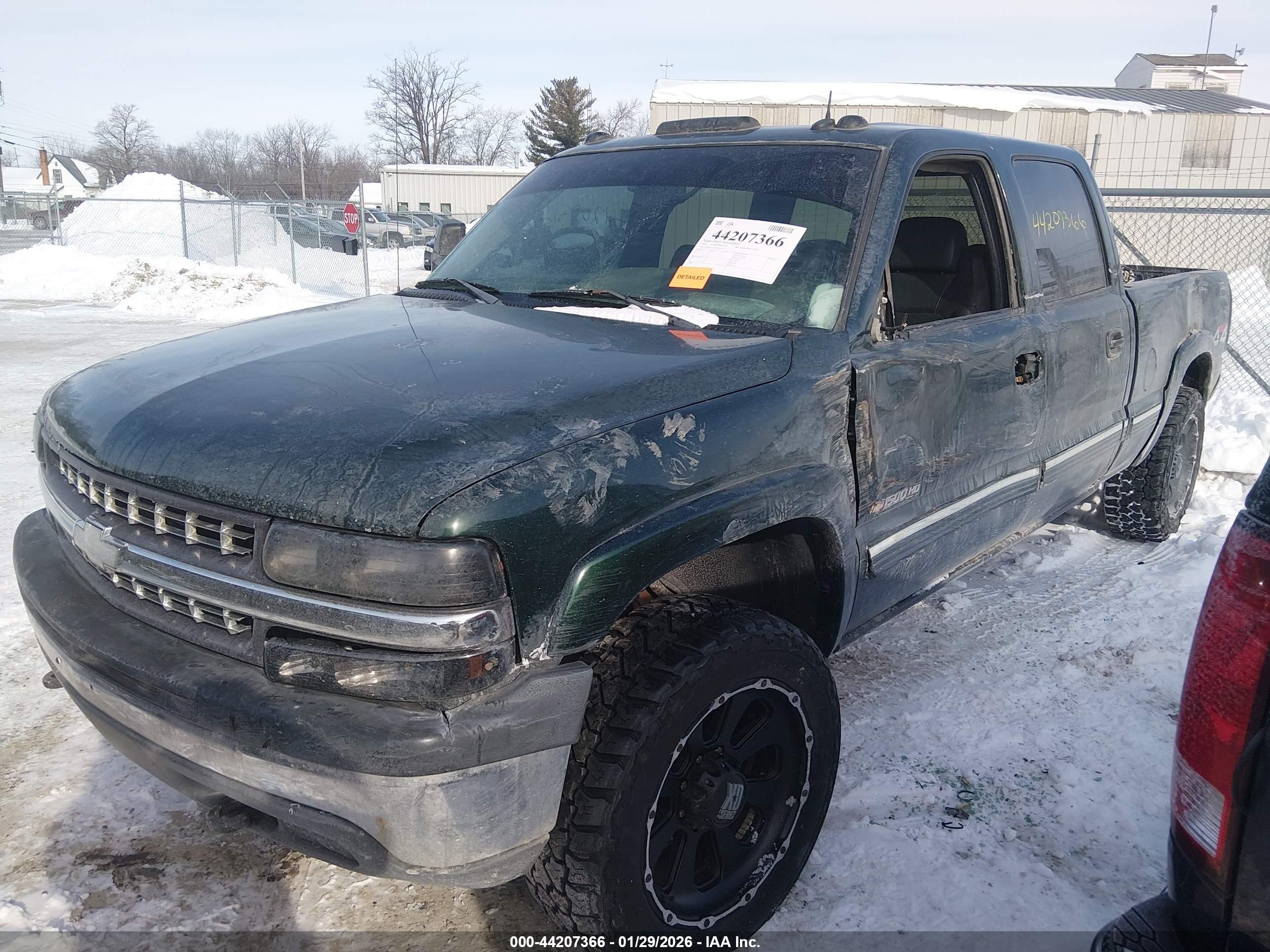 CHEVROLET SILVERADO image 6