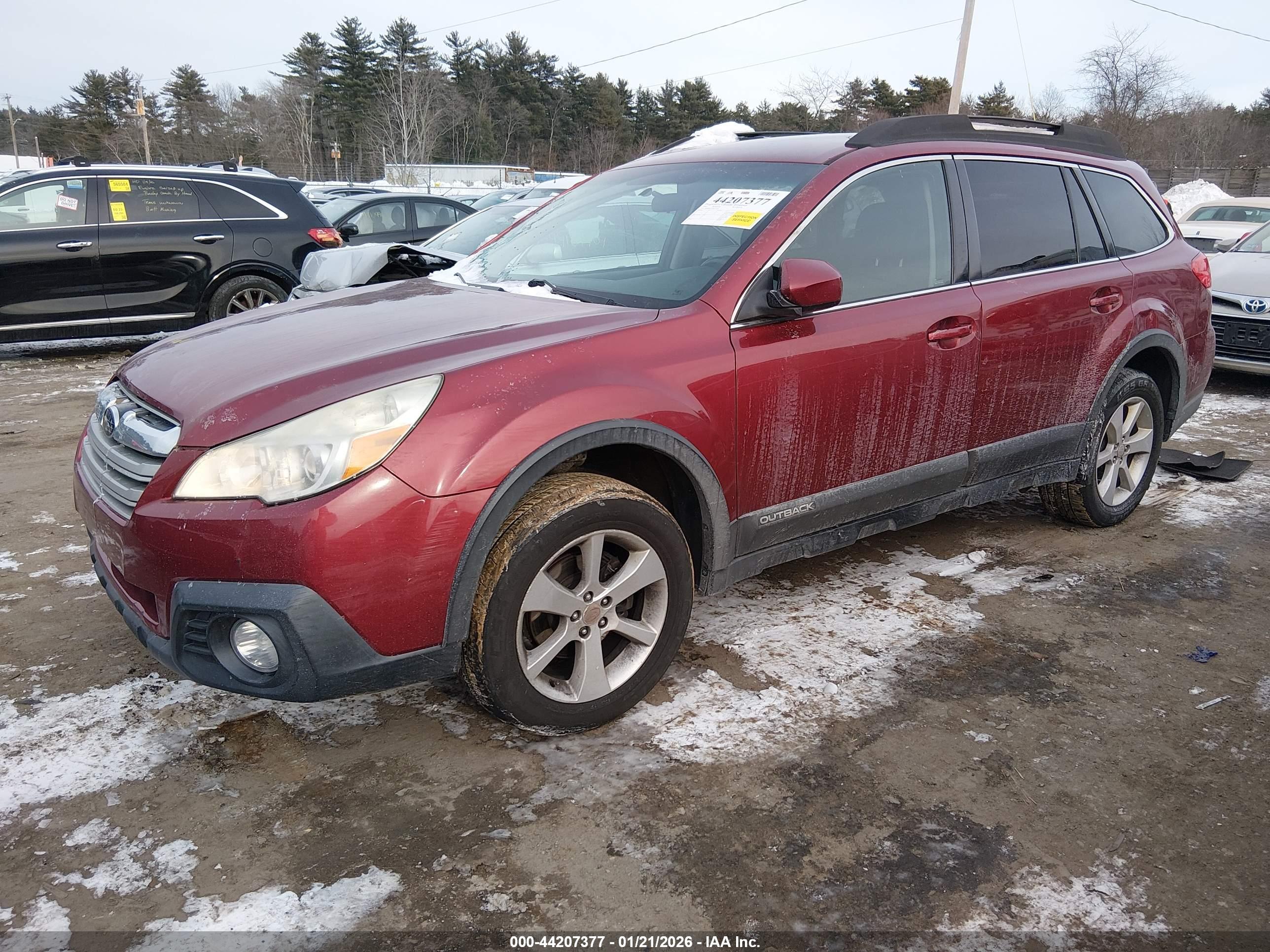 SUBARU OUTBACK image 2