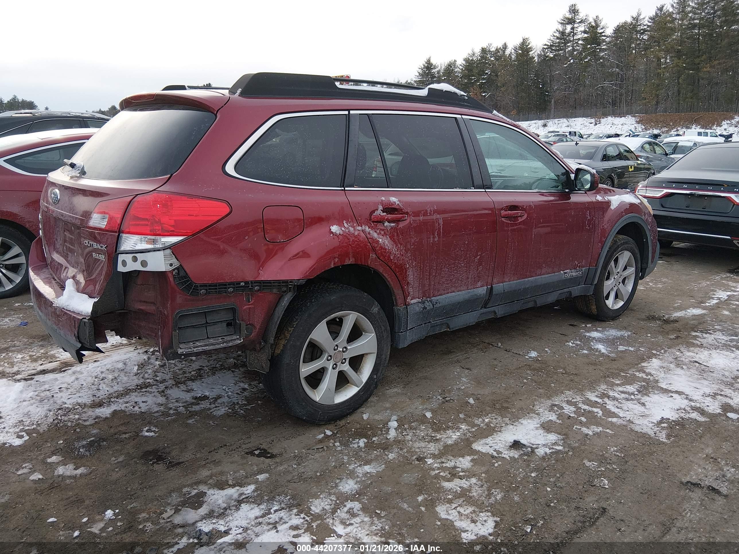 SUBARU OUTBACK image 4