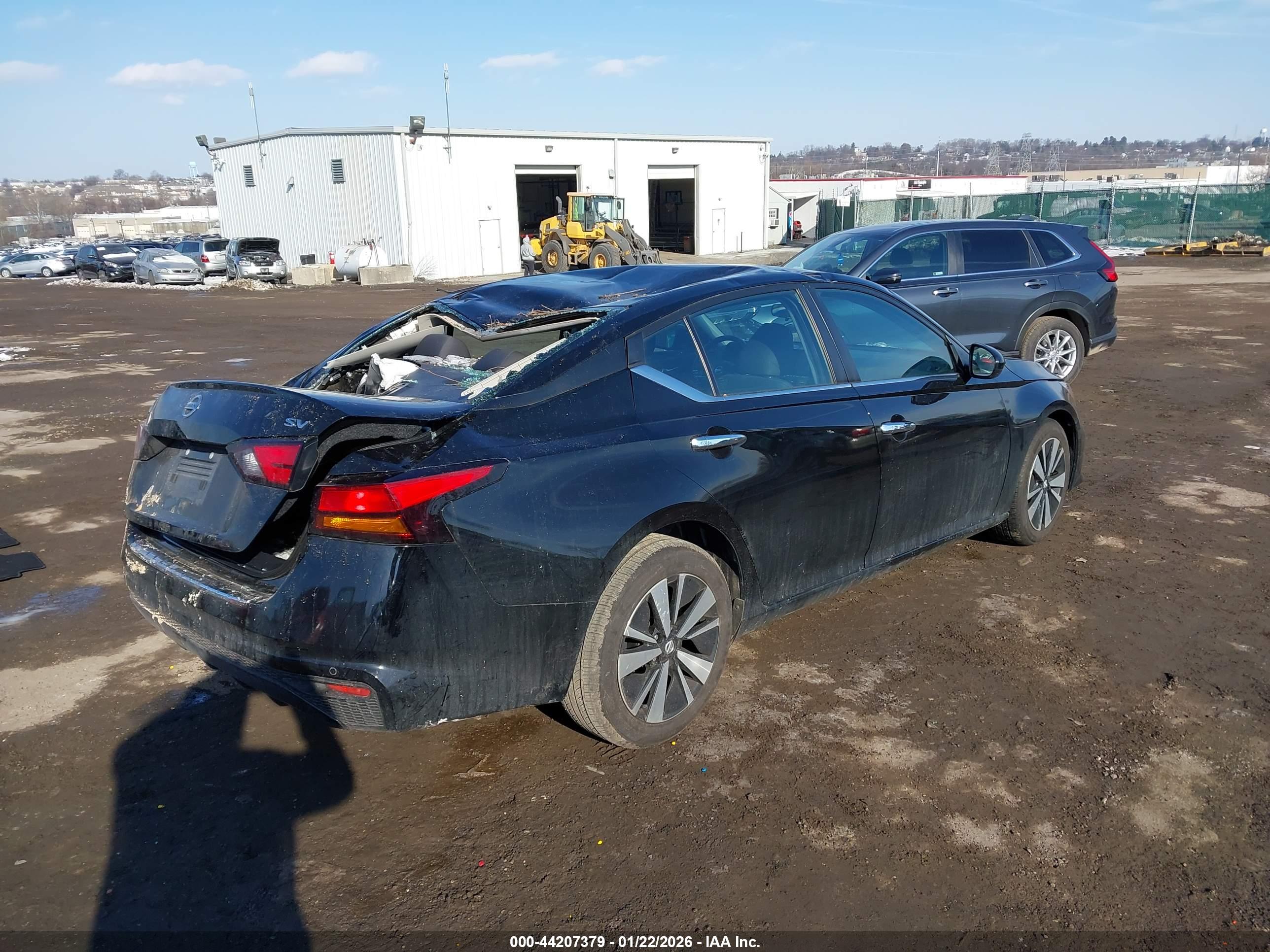 NISSAN ALTIMA image 4
