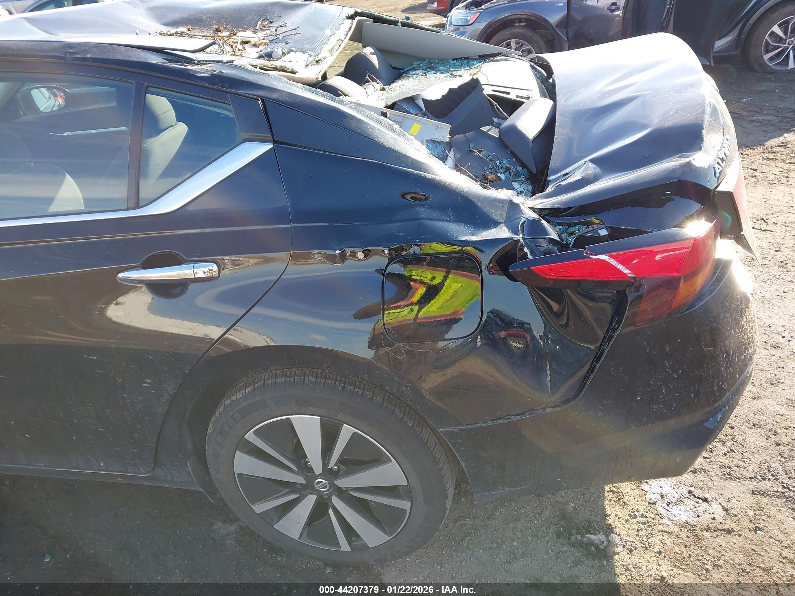 NISSAN ALTIMA image 6