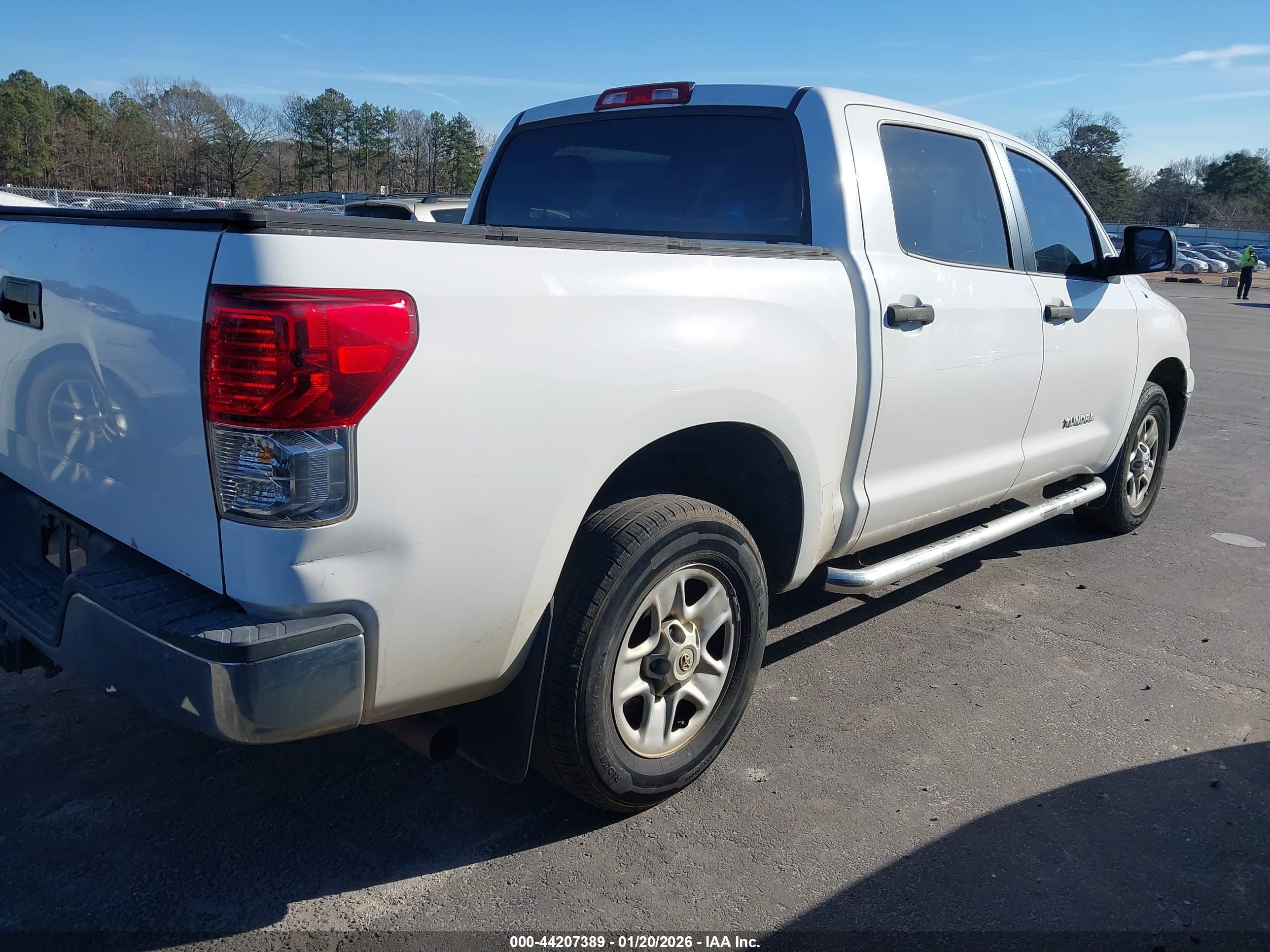 TOYOTA TUNDRA image 4