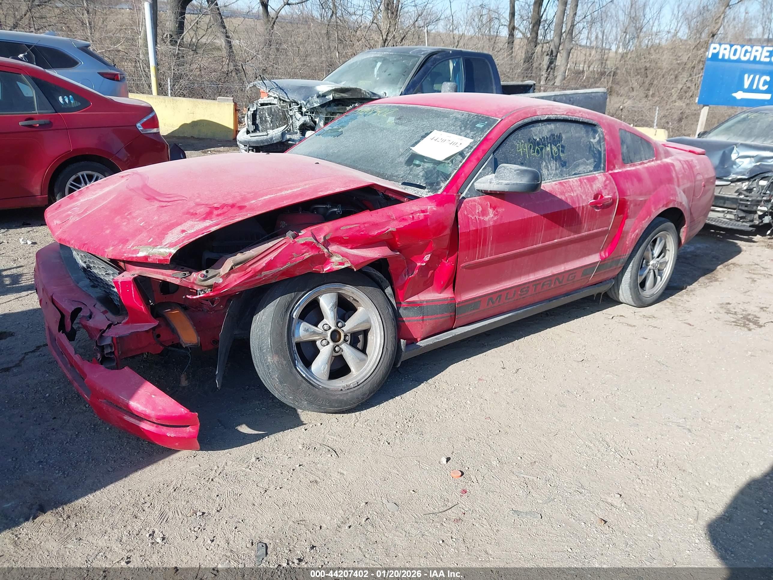 FORD MUSTANG image 2
