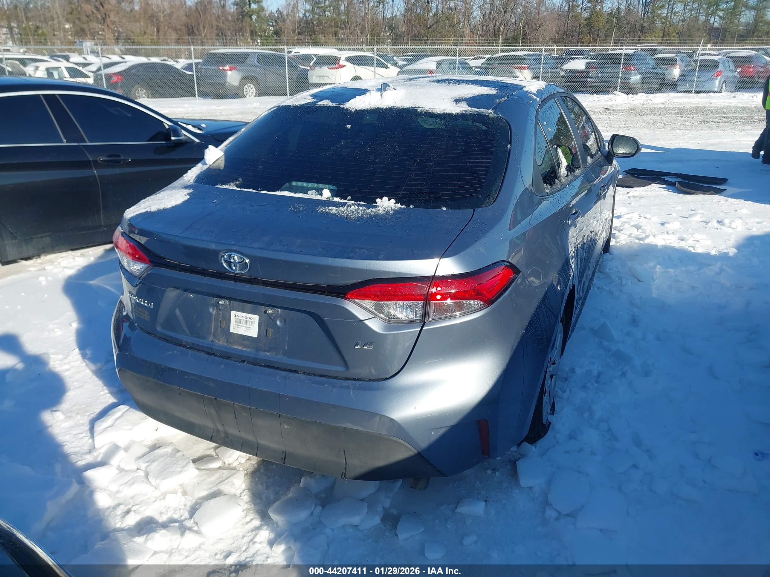 TOYOTA COROLLA image 4