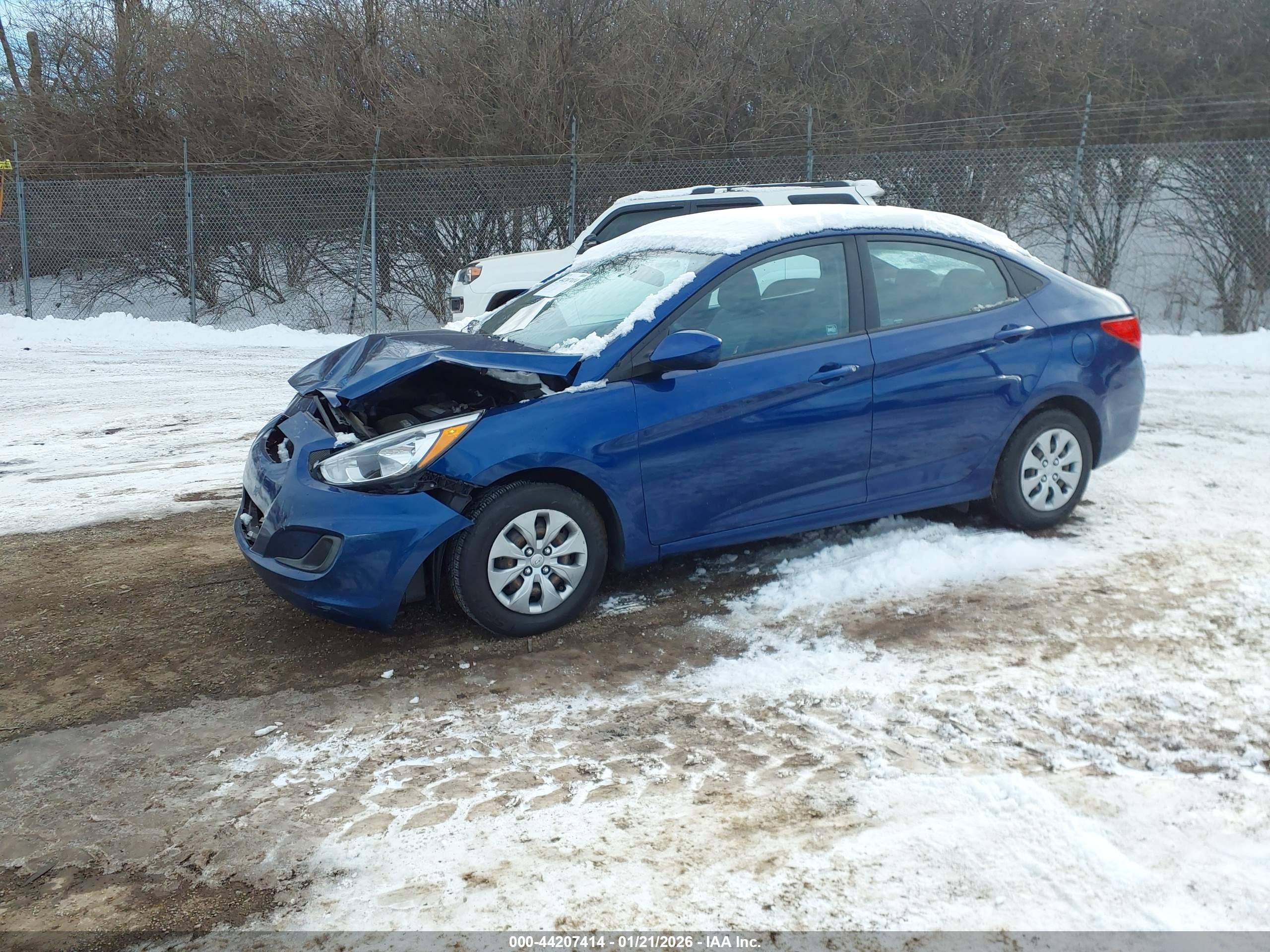 HYUNDAI ACCENT image 2