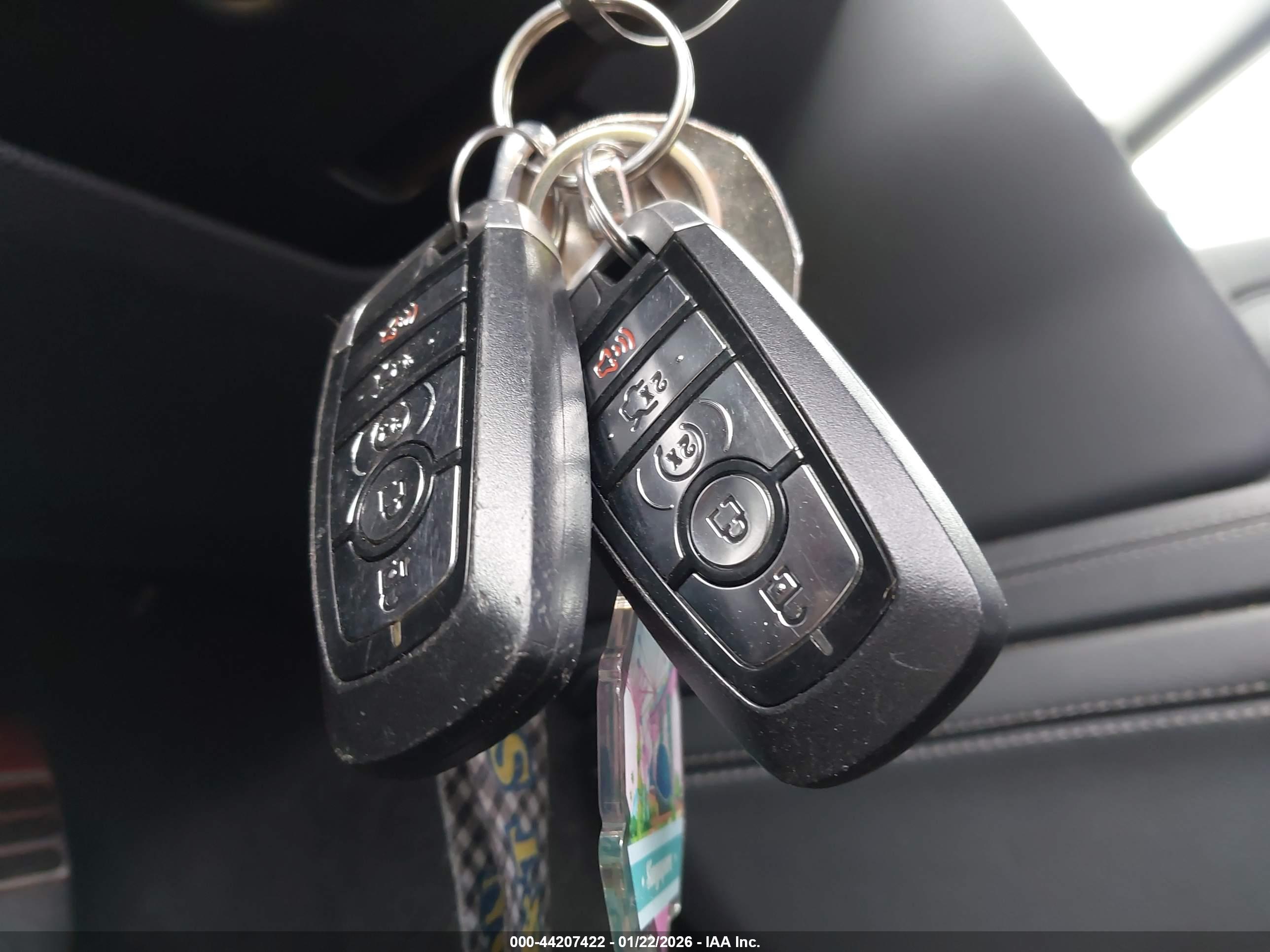 FORD MUSTANG image 11