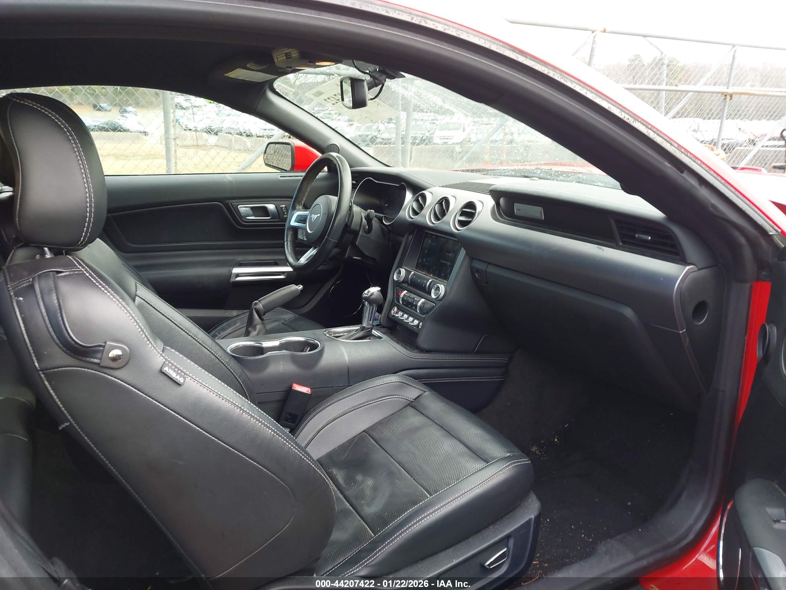 FORD MUSTANG image 5