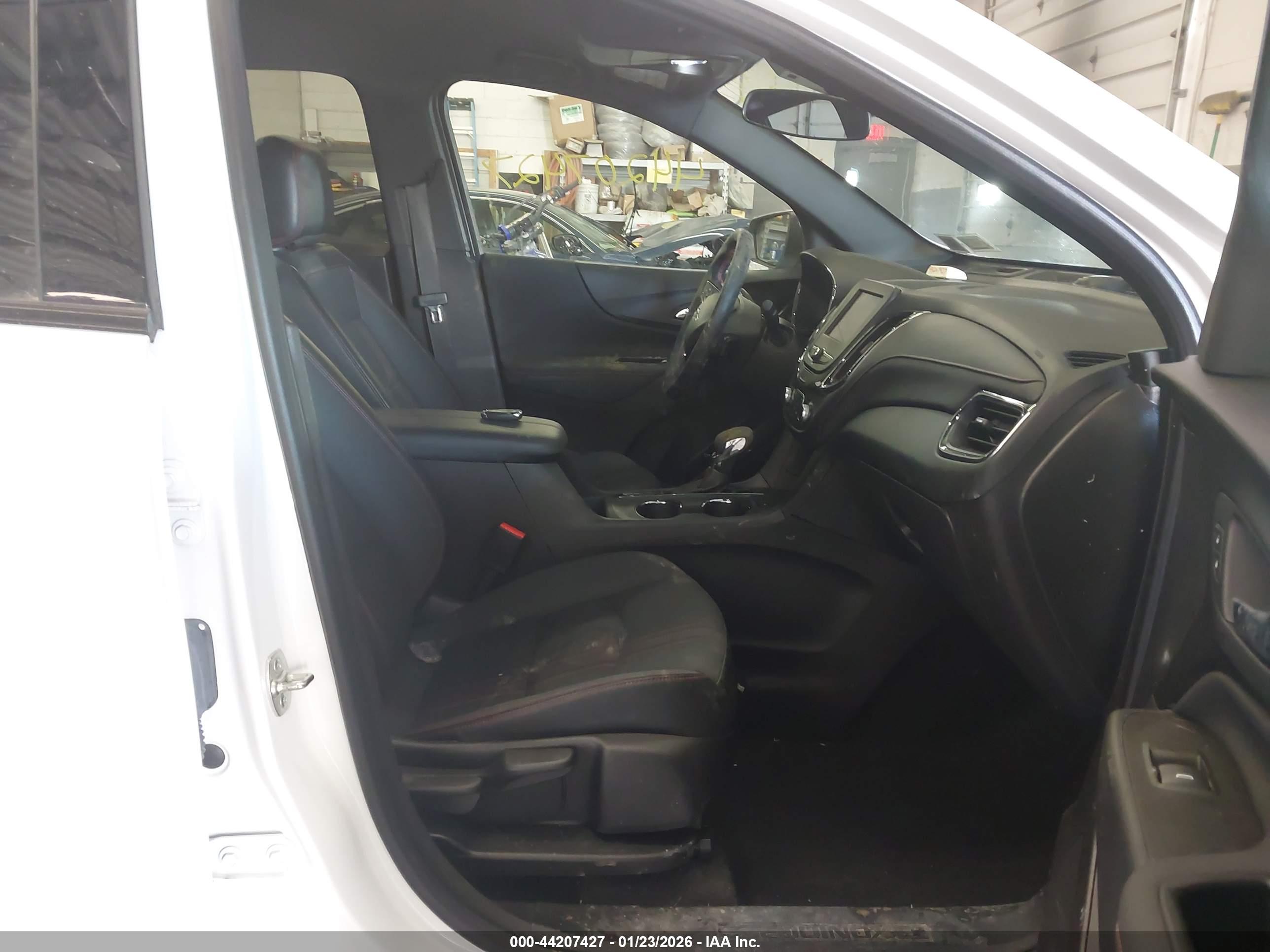 CHEVROLET EQUINOX image 5