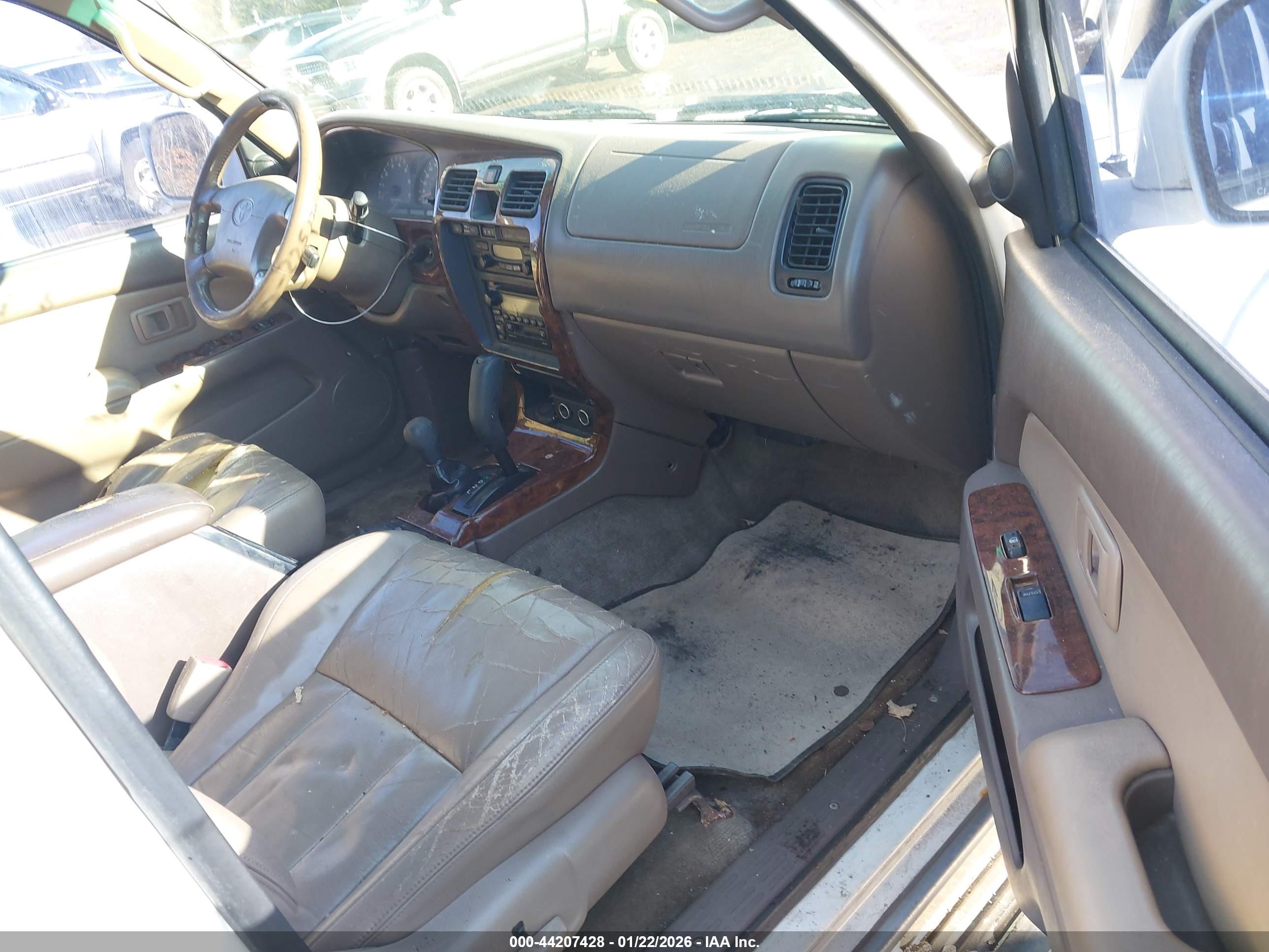 TOYOTA 4RUNNER image 5