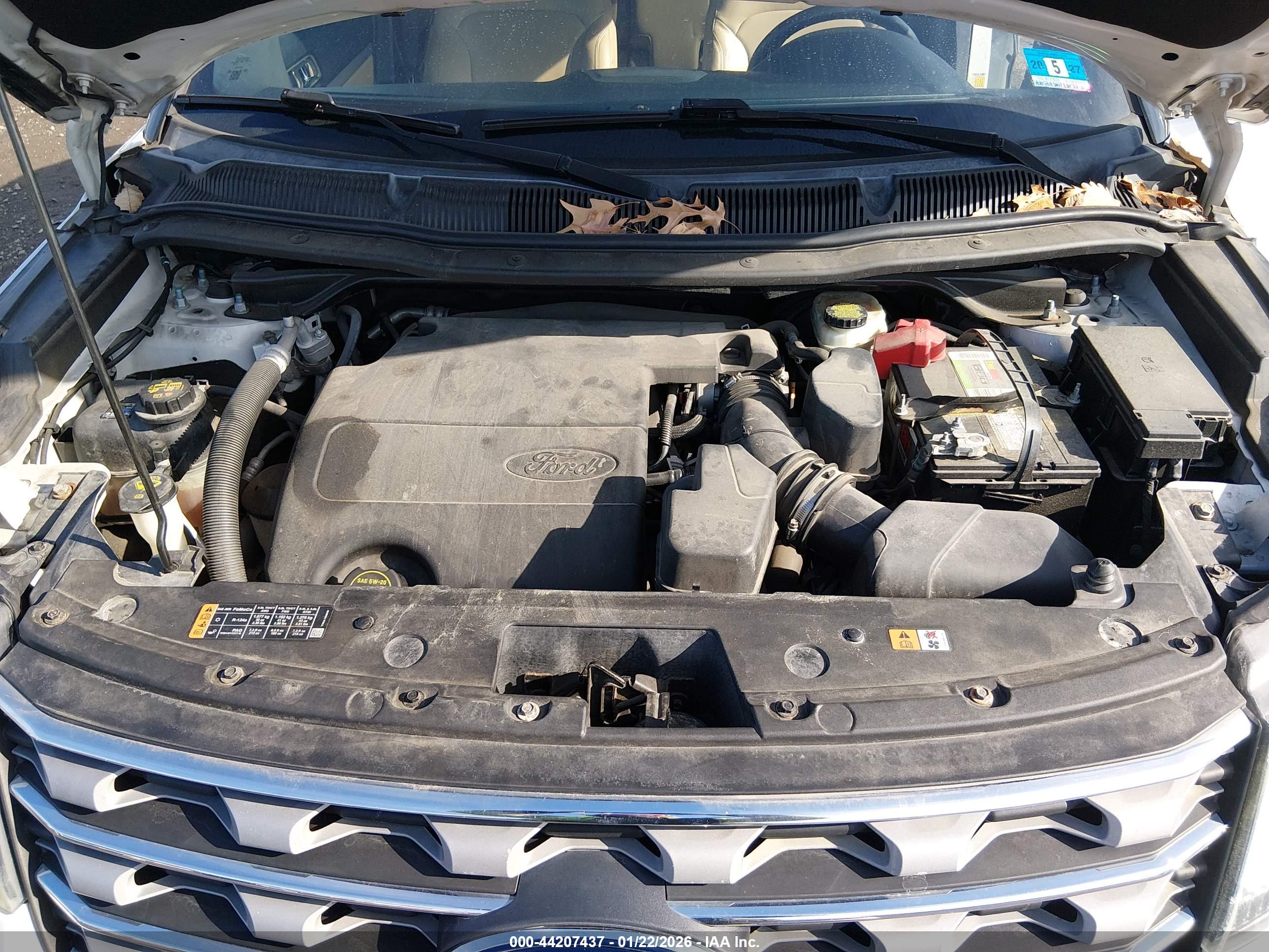 FORD EXPLORER image 10