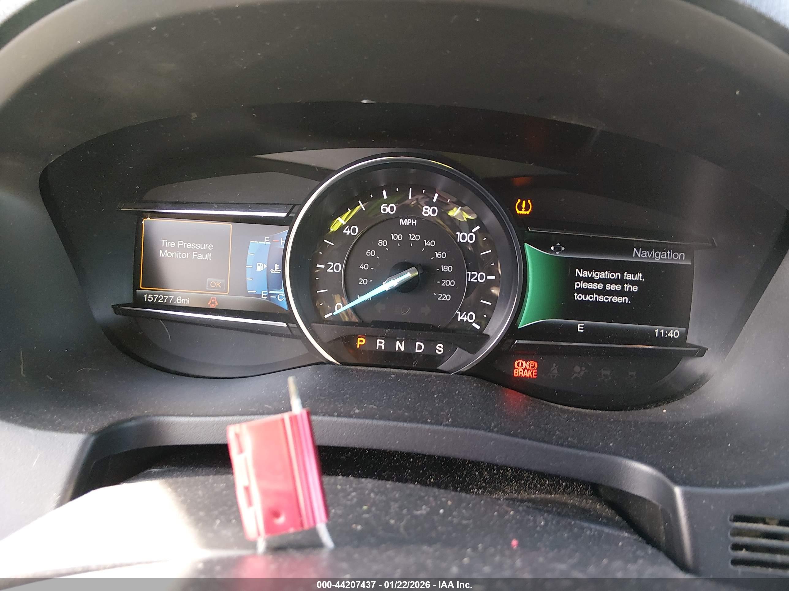 FORD EXPLORER image 7