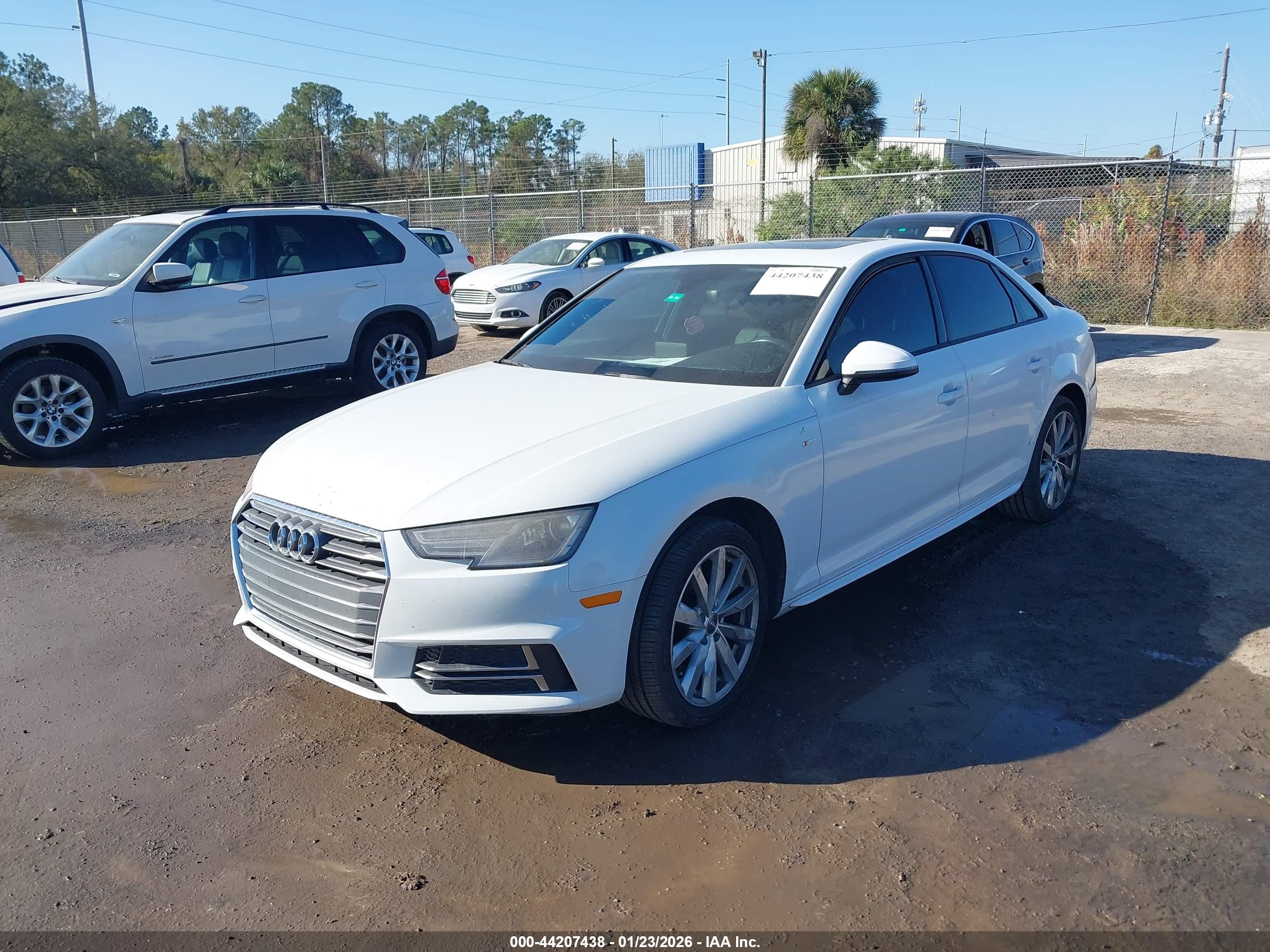 AUDI A4 image 2