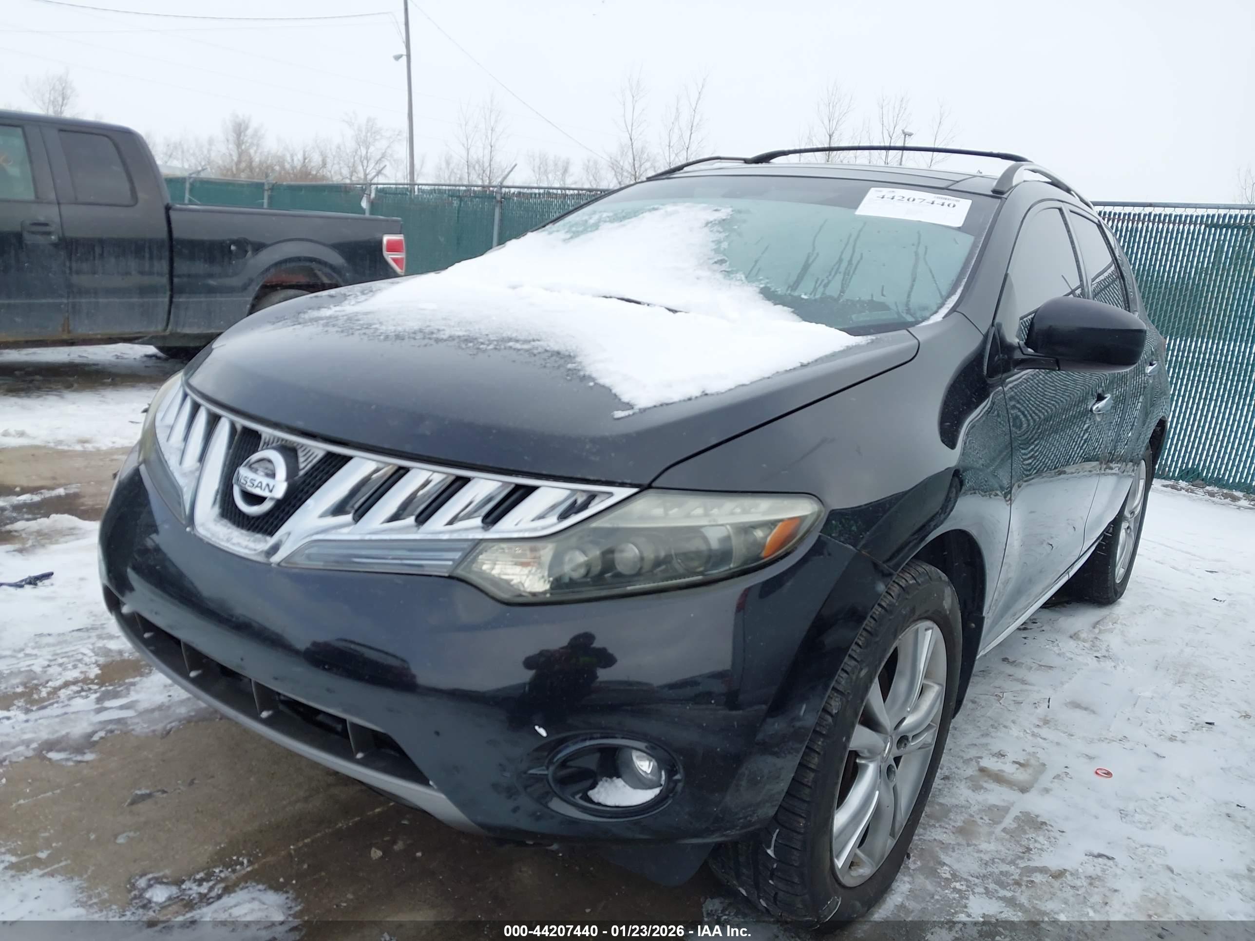 NISSAN MURANO image 2