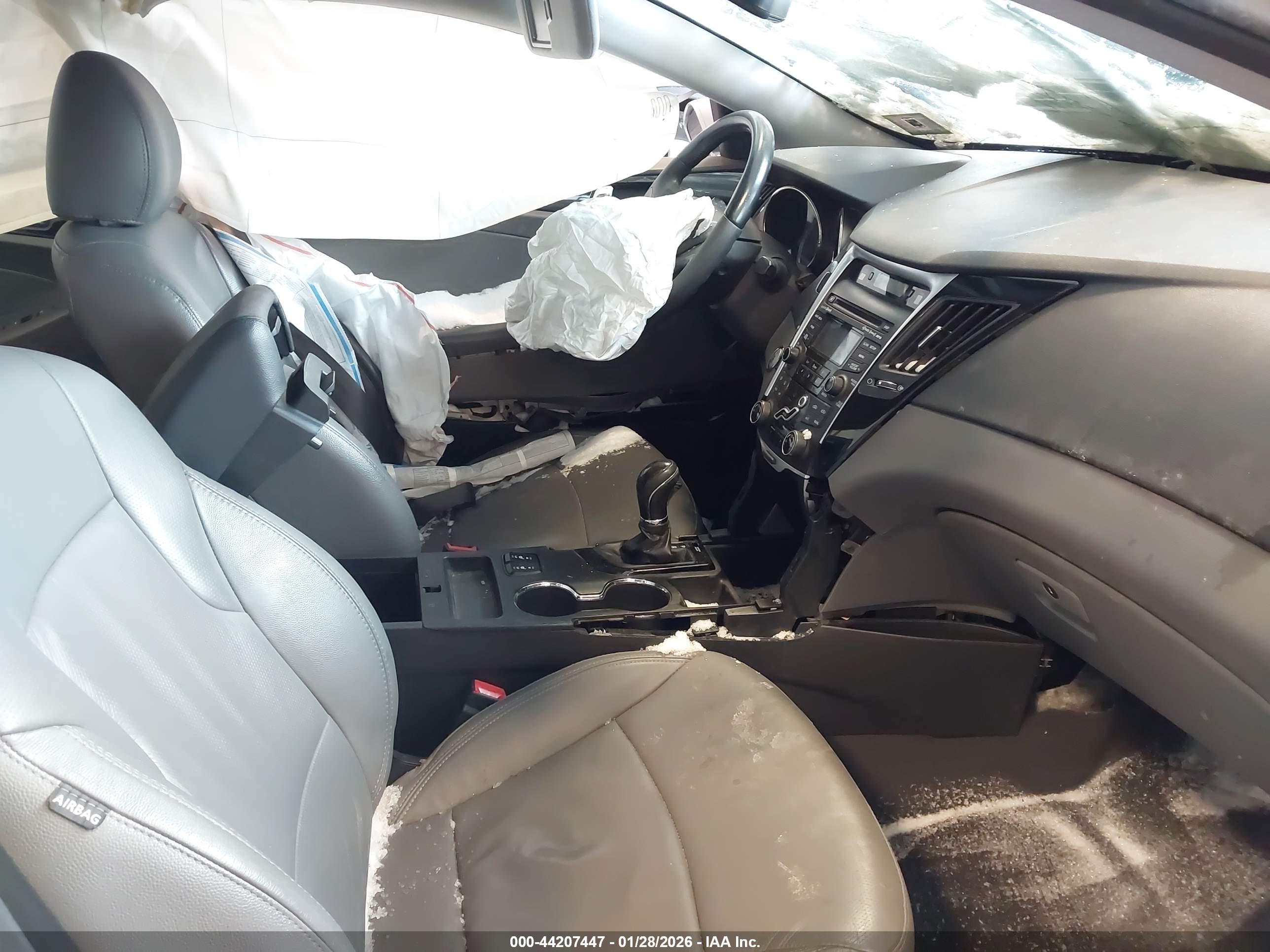 HYUNDAI SONATA image 5