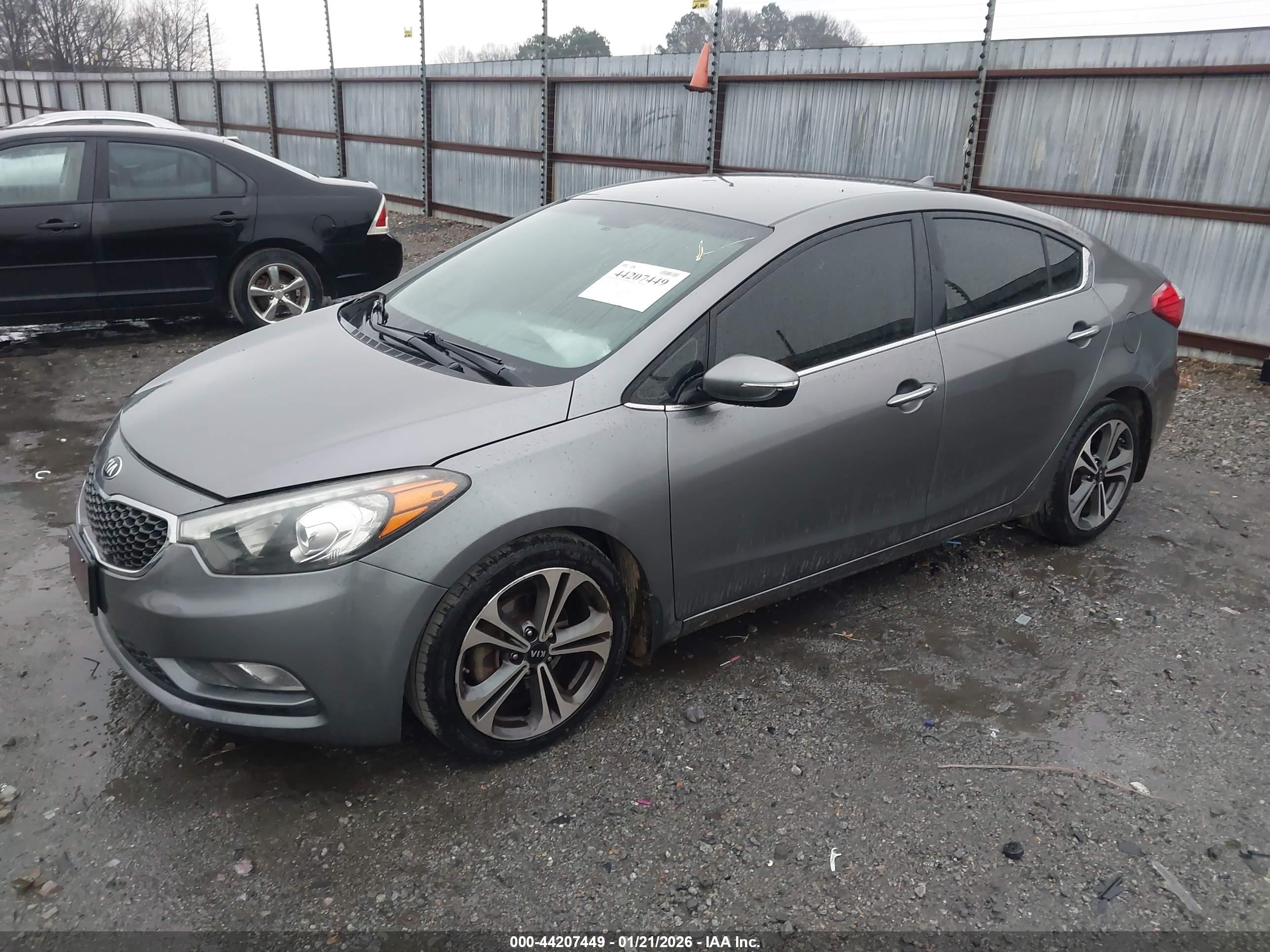 KIA FORTE image 2