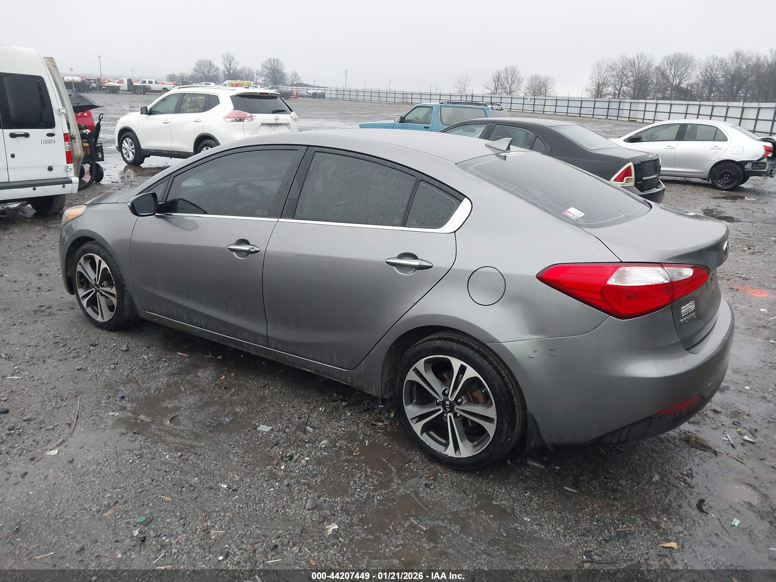 KIA FORTE image 3