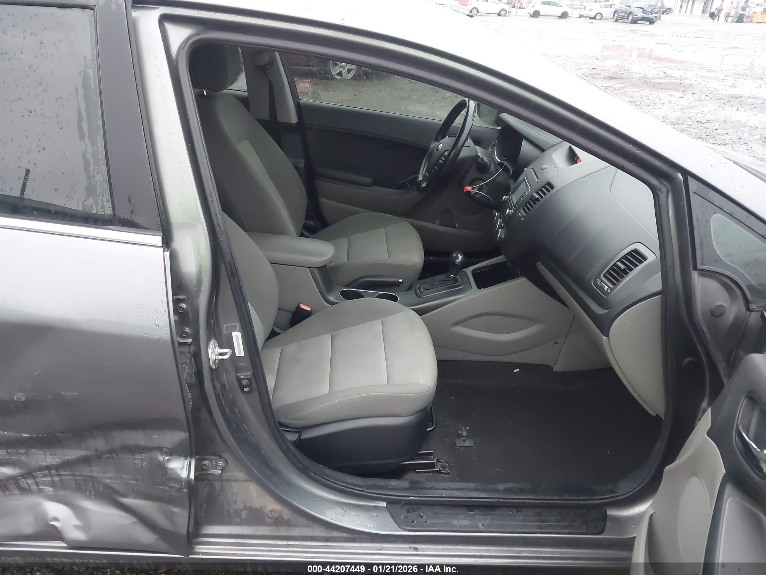 KIA FORTE image 5