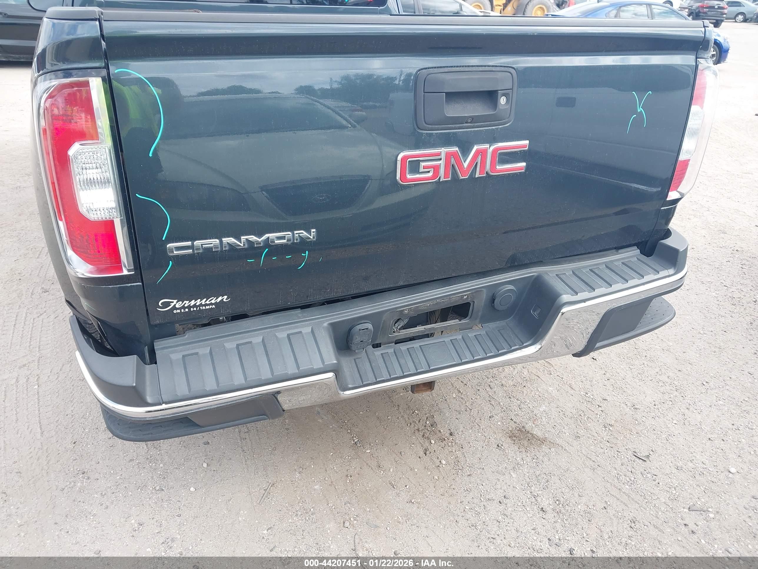 GMC CANYON image 6