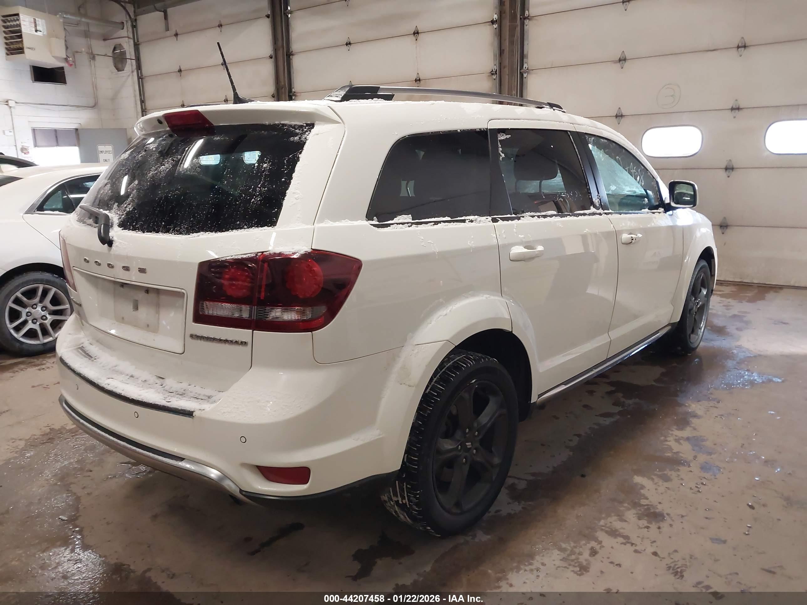 DODGE JOURNEY image 4