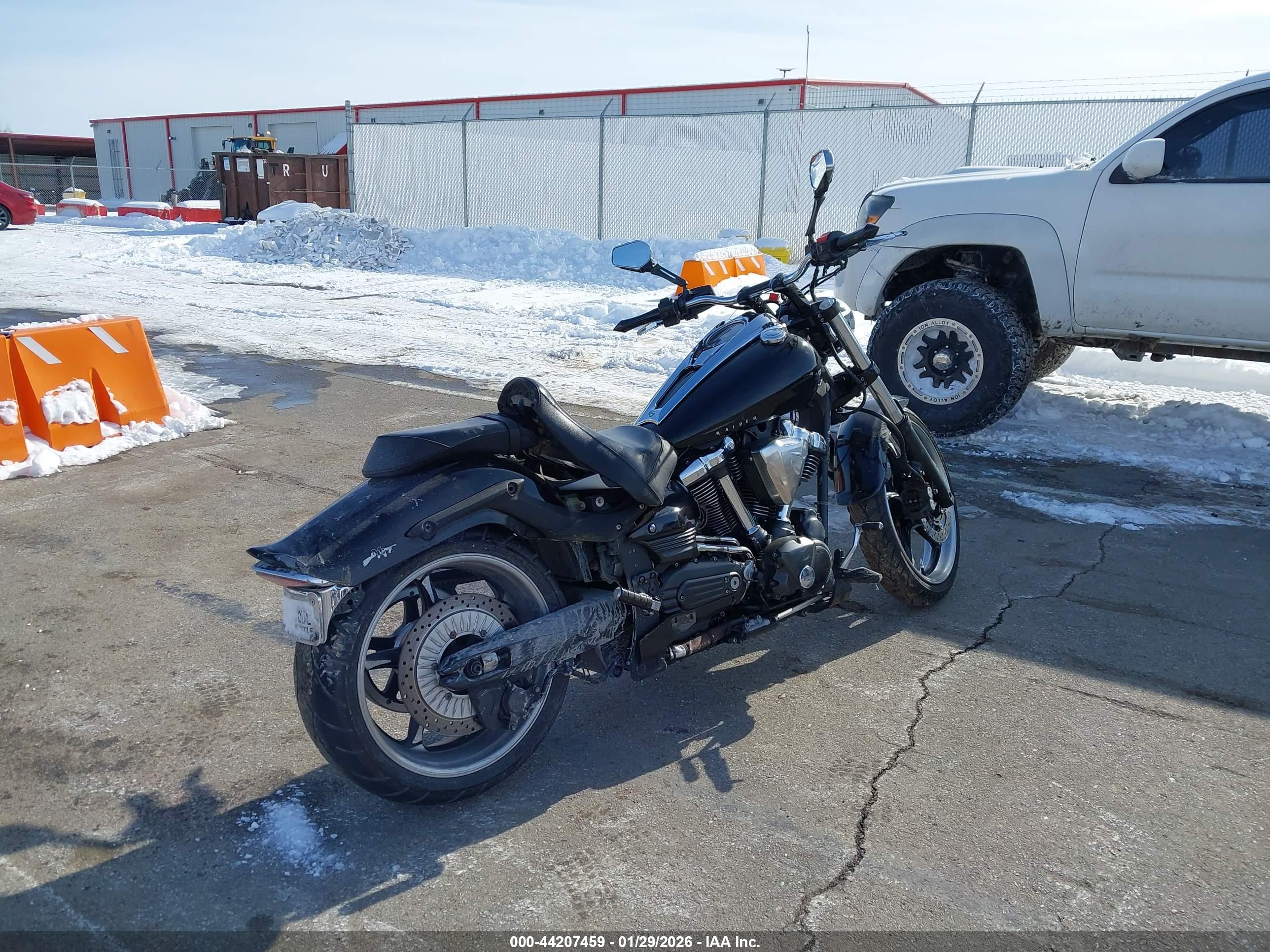 YAMAHA XV1900 image 4